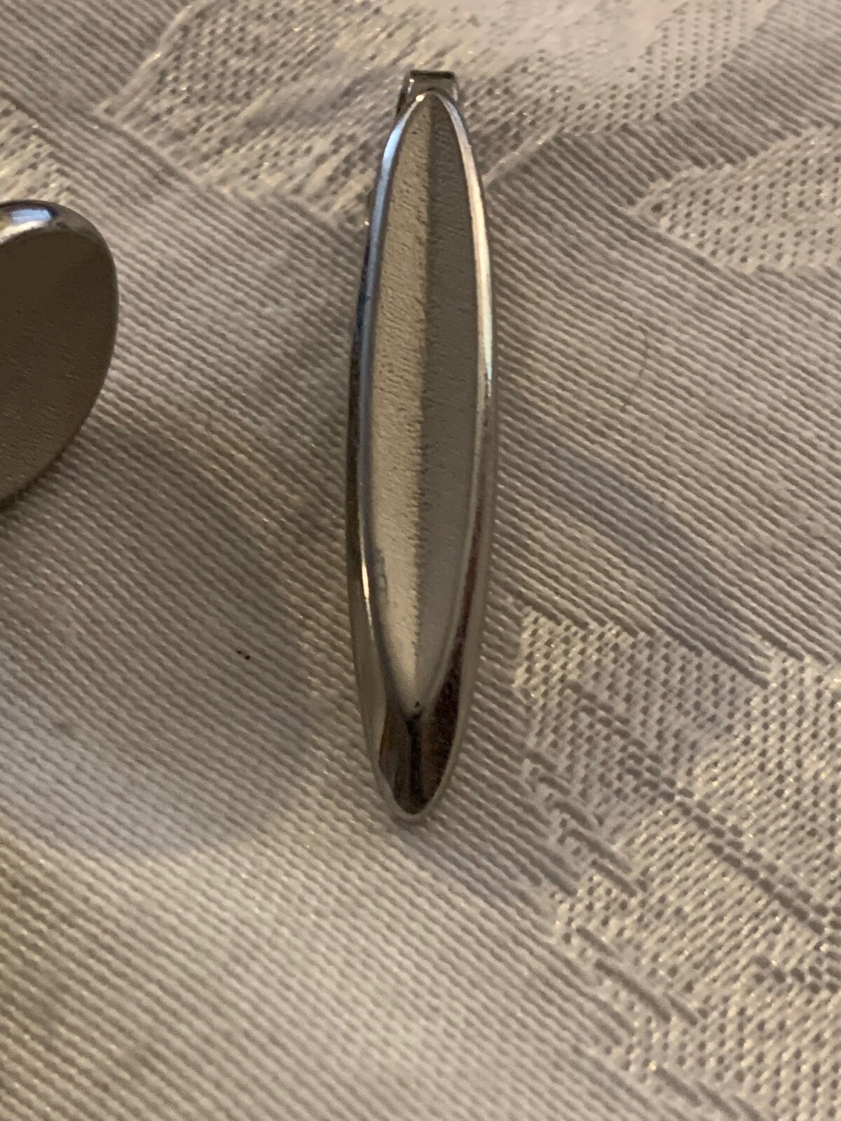 CUFF LINKS & TIE CLIP SILVER COLOR FUN DESIGN GREAT VINTAGE SET 1/2″ & 1 1/2″