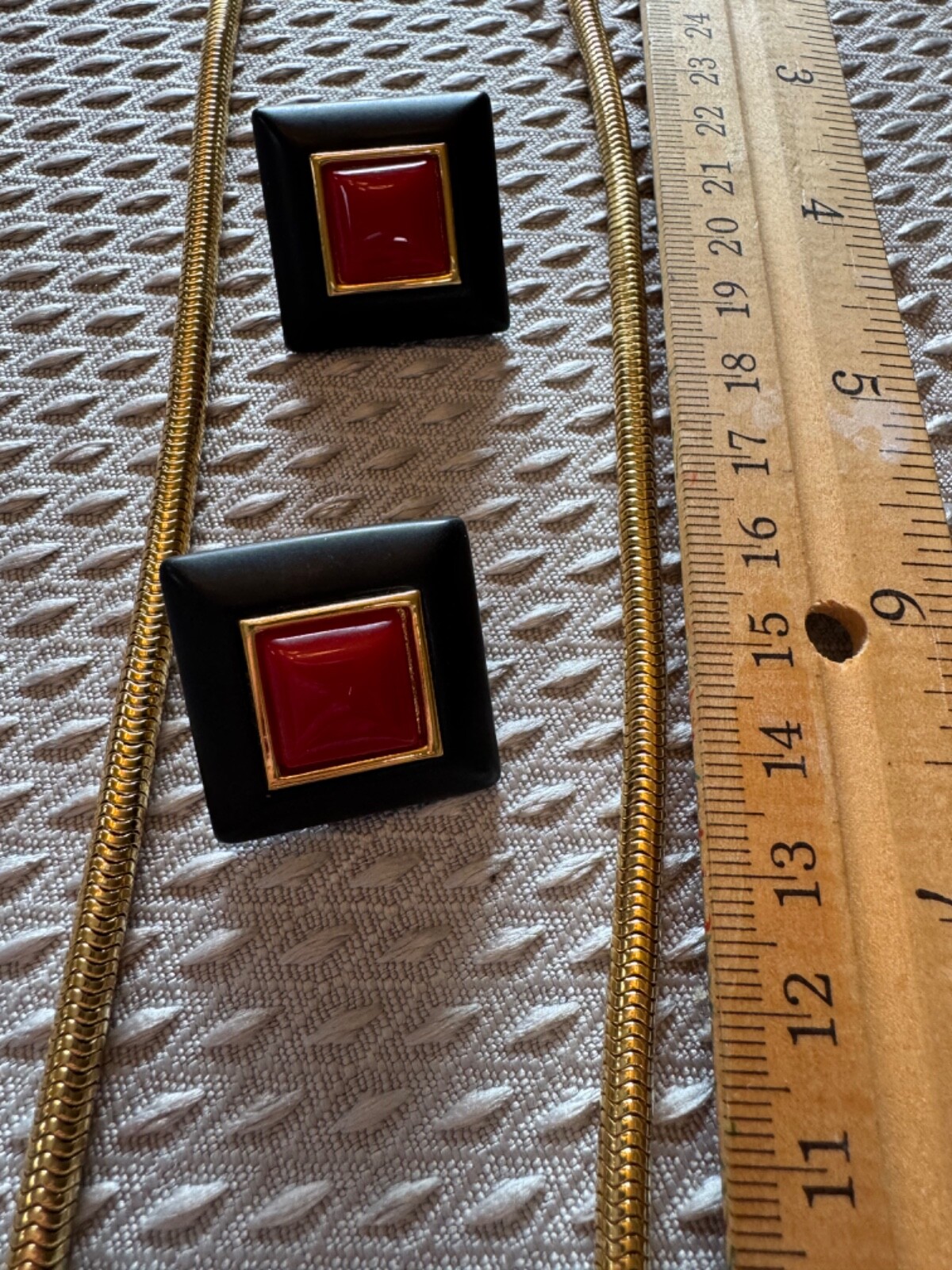Vintage Crown Trifari Signed Asian Oriental Theme Pendant Necklace & Earrings