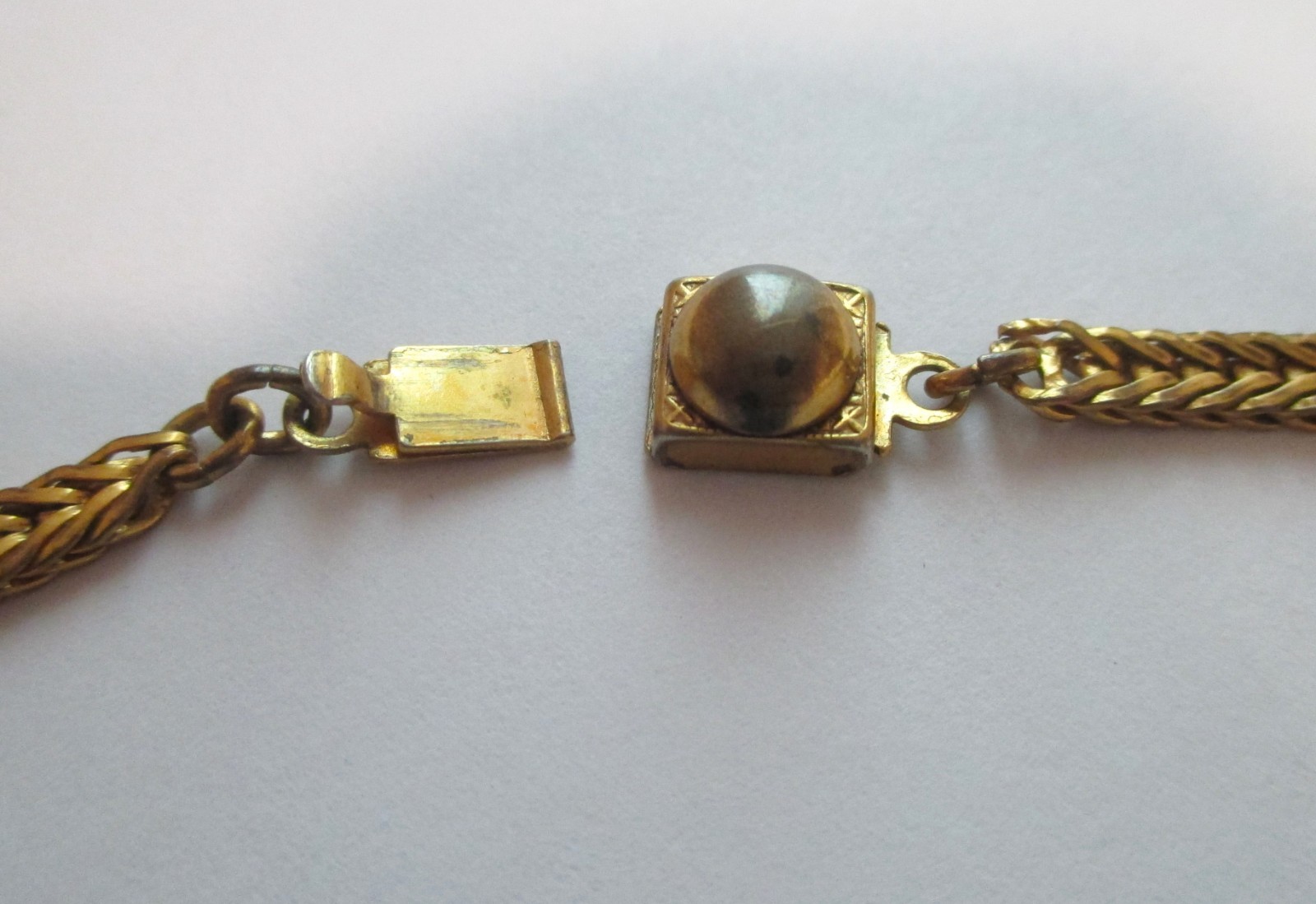 LARGE VINTAGE VICTORIAN REVIVAL LOCKET WHEAT CHAIN NECKLACE GOLD GILT BRASS