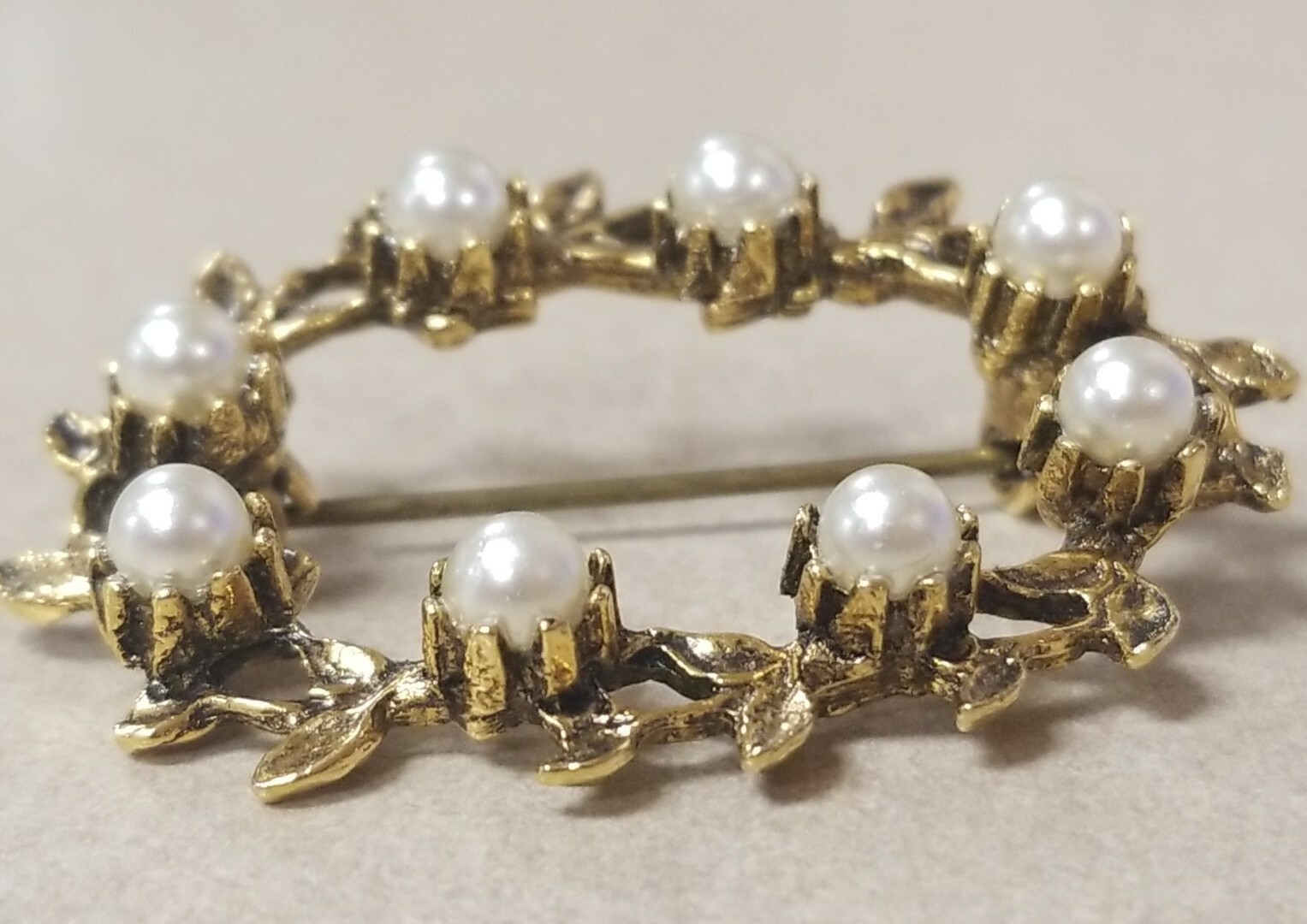 Vintage Signed Tacoa Brooch Pin Oval Goldtone And Faux Pearl