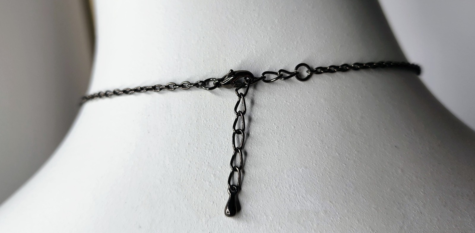 Vintage Style Pink Crystal & Cat Eye Bead Gunmetal Necklace