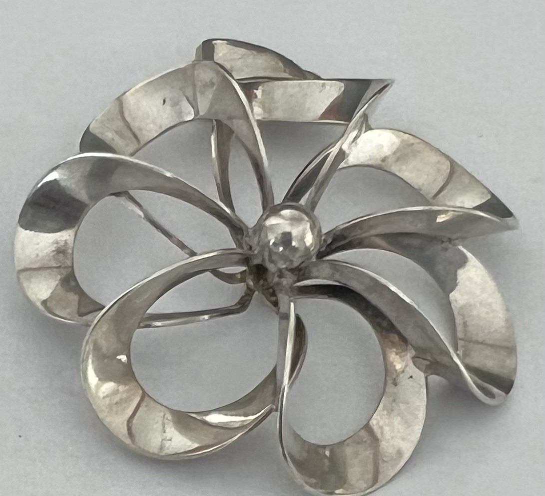 Vintage Denmark N.E Sterling Silver Flower Pendant .