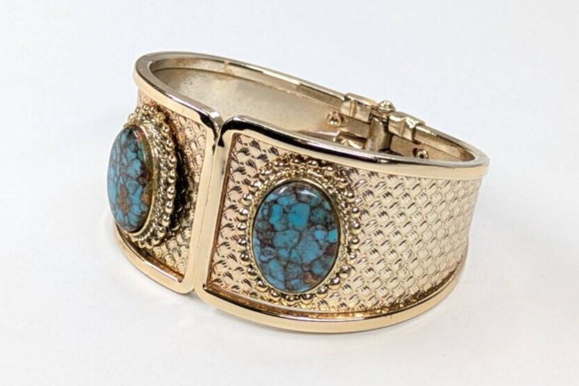 Vintage Faux Turquoise Cabochon Patterned Gold Tone Hinged Clamper Bracelet