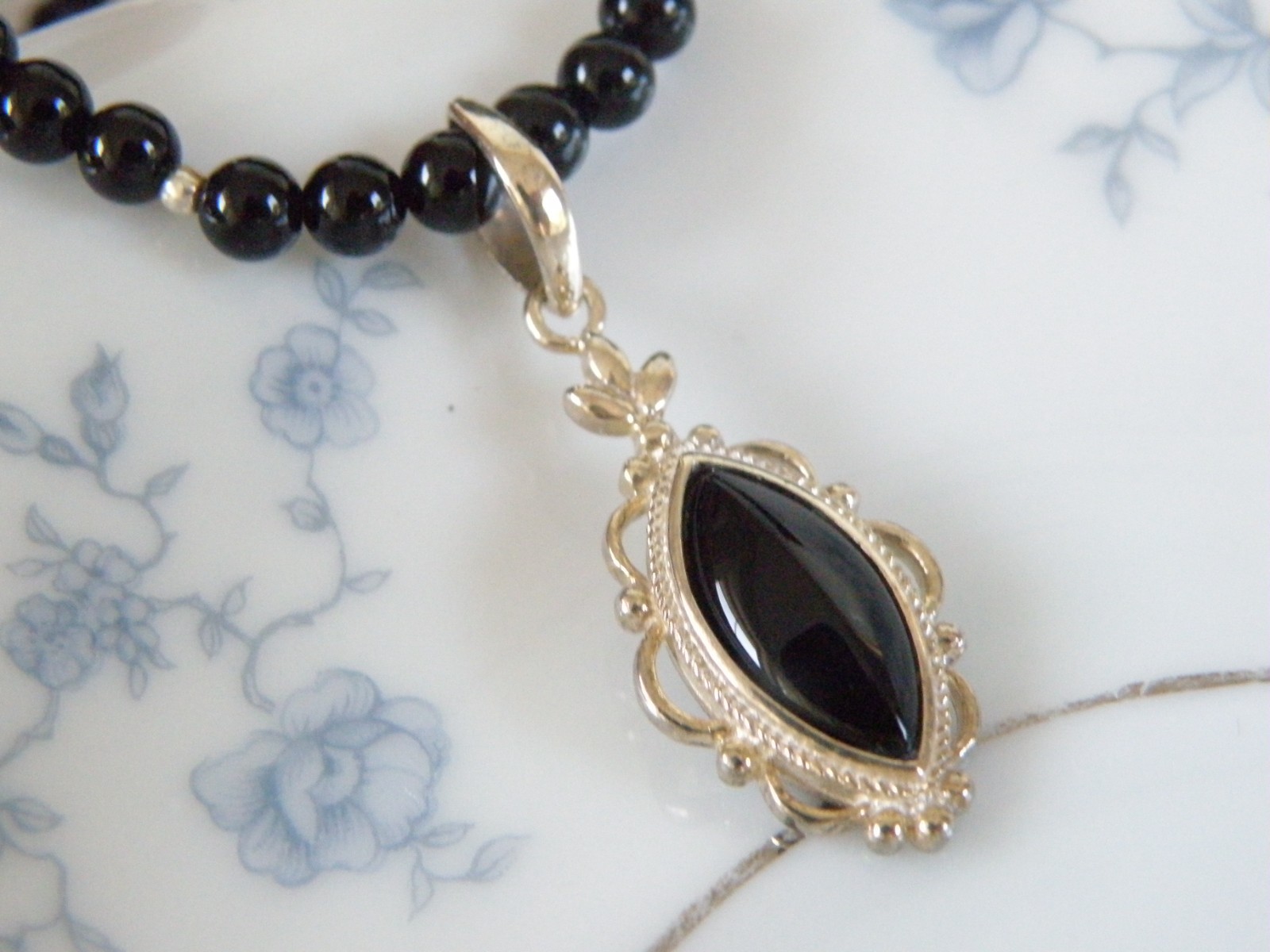 Vintage Sterling Silver 925 Black Onyx Station Bead Necklace
