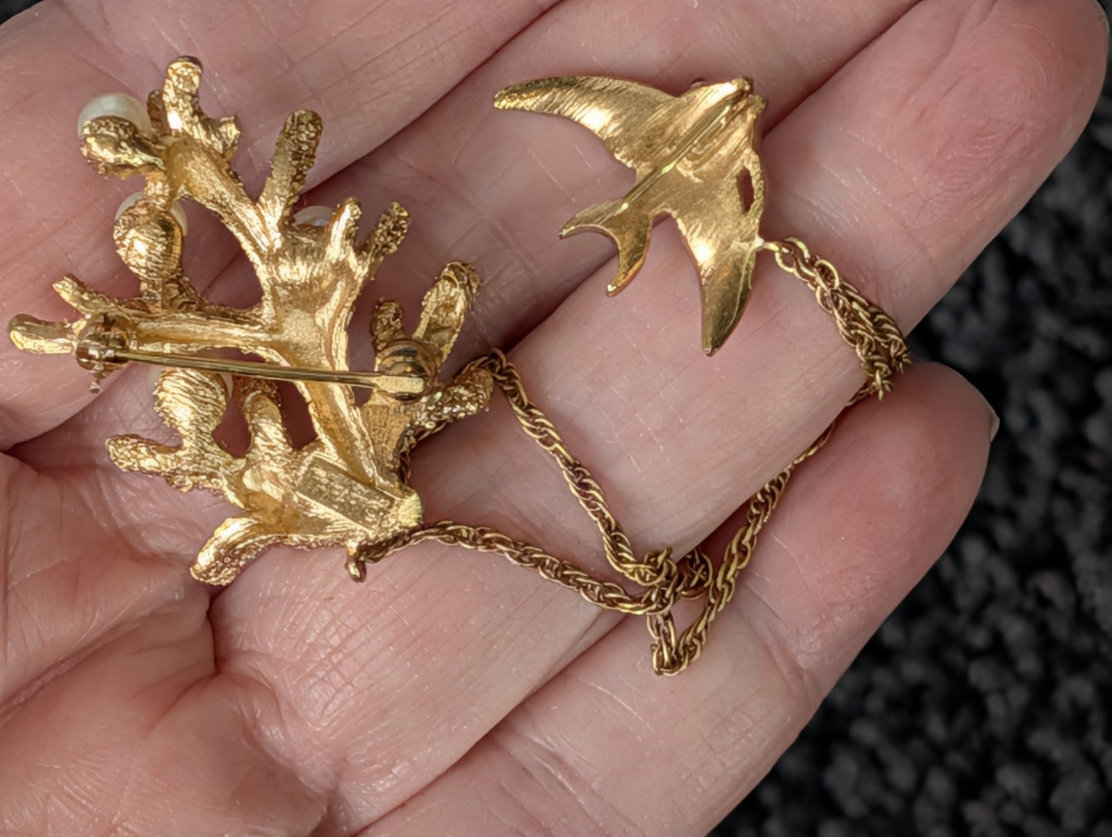 RARE Crown Trifari Chatelaine Double Brooch Pin Fish & Gold Tone Coral Pearls