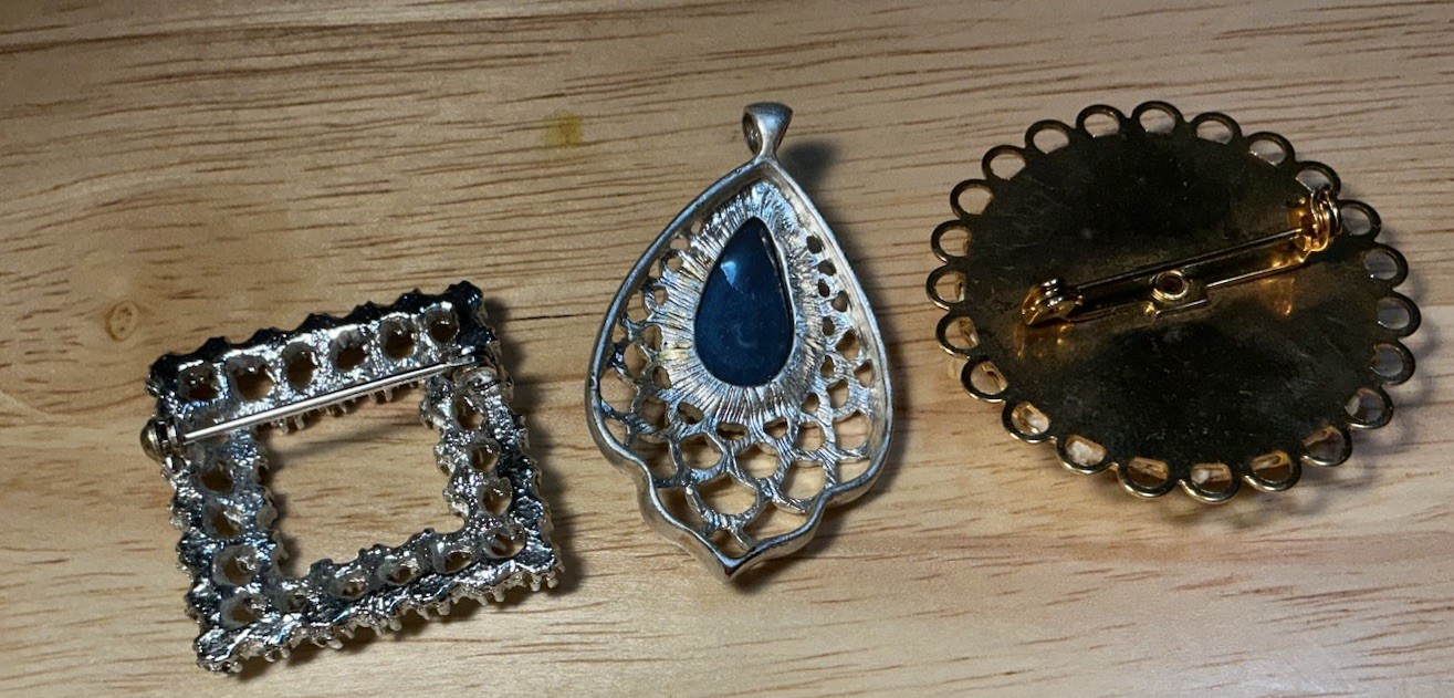 Two Unmarked Brooches And One Pendant All Are Different Shapes square,oval Round