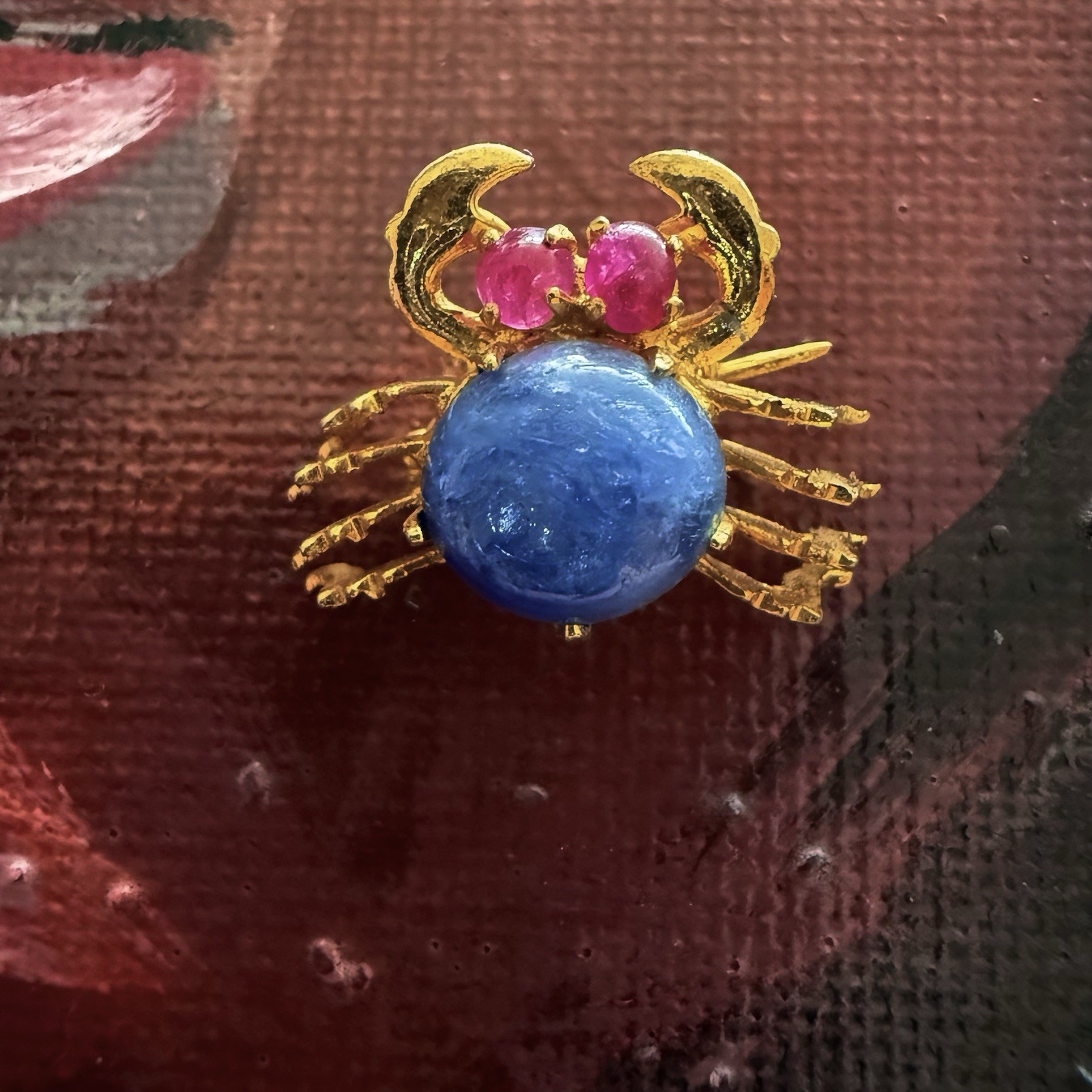 Vintage Jelly Belly Gold Plated Star Sapphire Ruby Eyes Crab C Clasp Pin Brooch