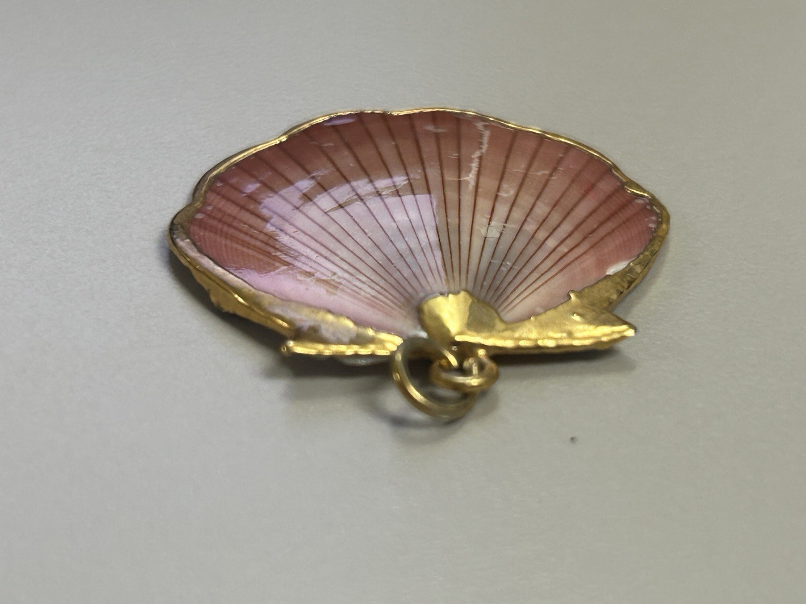 Vintage Pink And White Sea Shell Pendant Yellow Gold Rim