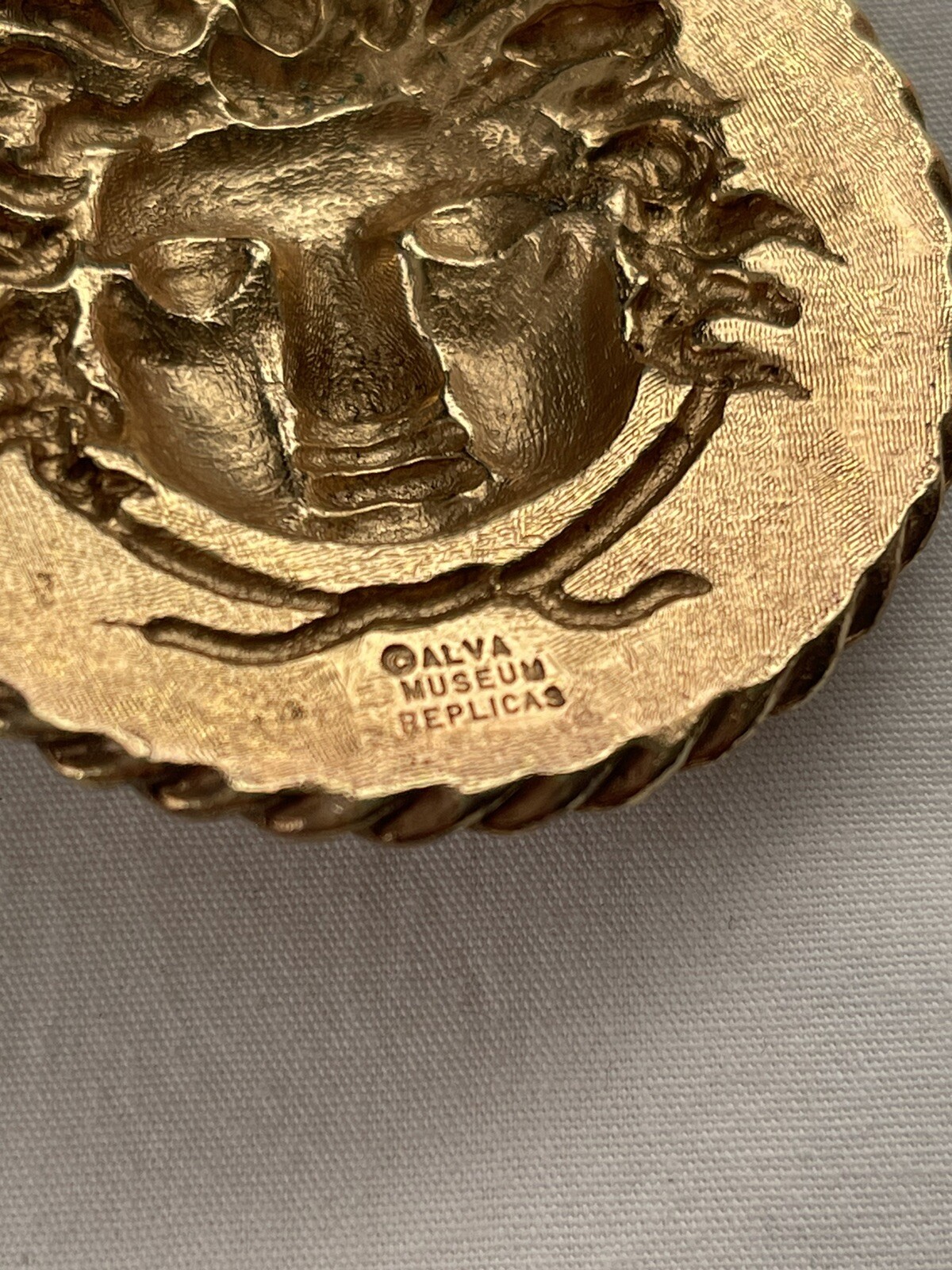 Stunning Alva Museum Replicas Medusa Statement Pendant 2.5” Madallion Necklace