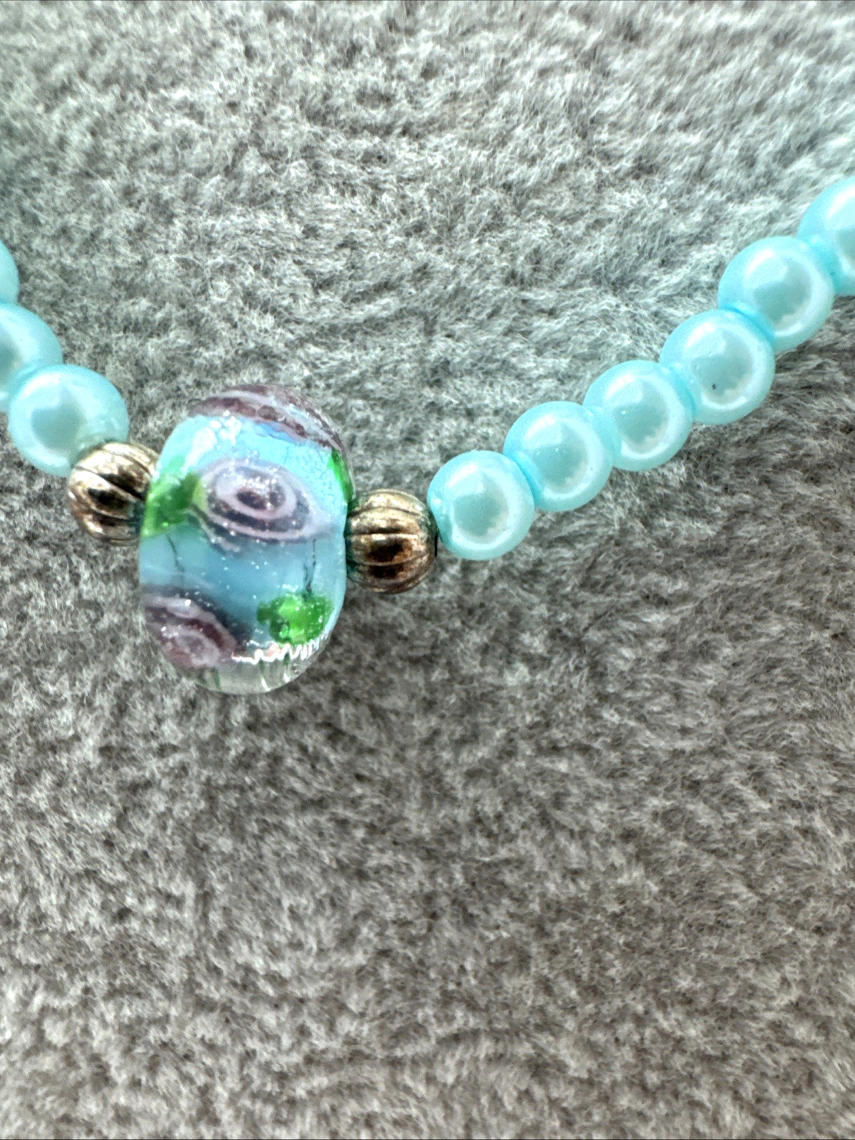 Vintage Light Blue Teal Gold Pearlescent Murano Art Glass Rose Beaded Necklace