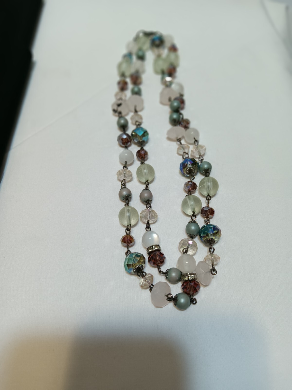 Vintage 37″ Beaded Necklace Antique Gold Colored Metal