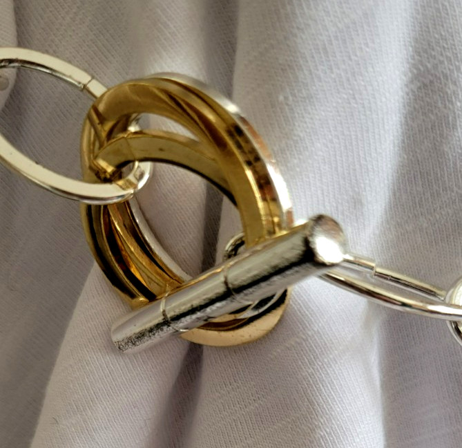 Vintage Ralph Lauren Two Tone Circle Link 18″ Toggle Necklace