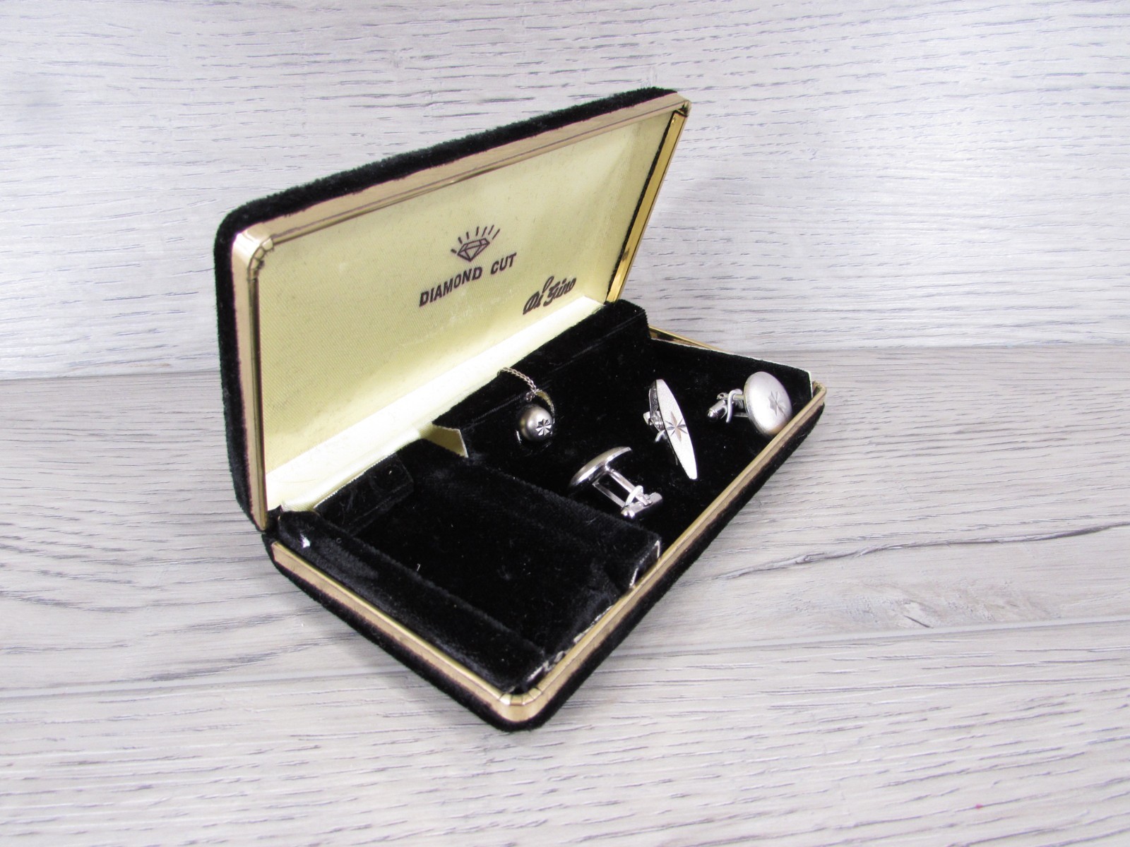 Vintage Di Gino Cufflinks Tie Tac Tie Bar Set SILVER Tone Diamond Cut