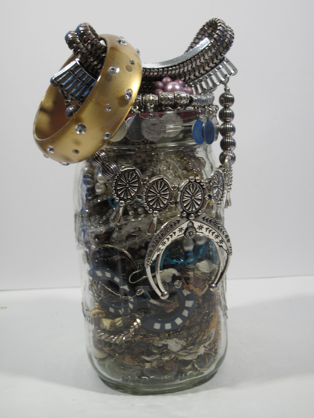1.75 lbs Mystery Jewelry Lot VTG to Now All Wearable Necklaces~JAR NOT INCLUDED