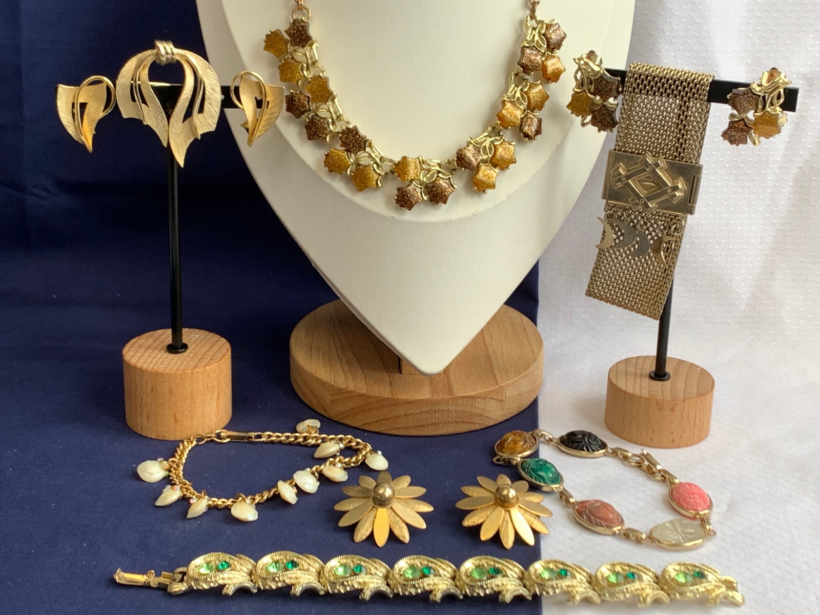 Vtg Costume Jewelry Lot Coro Sarah Cov Jonette Pins Earrings Bracelets Necklaces