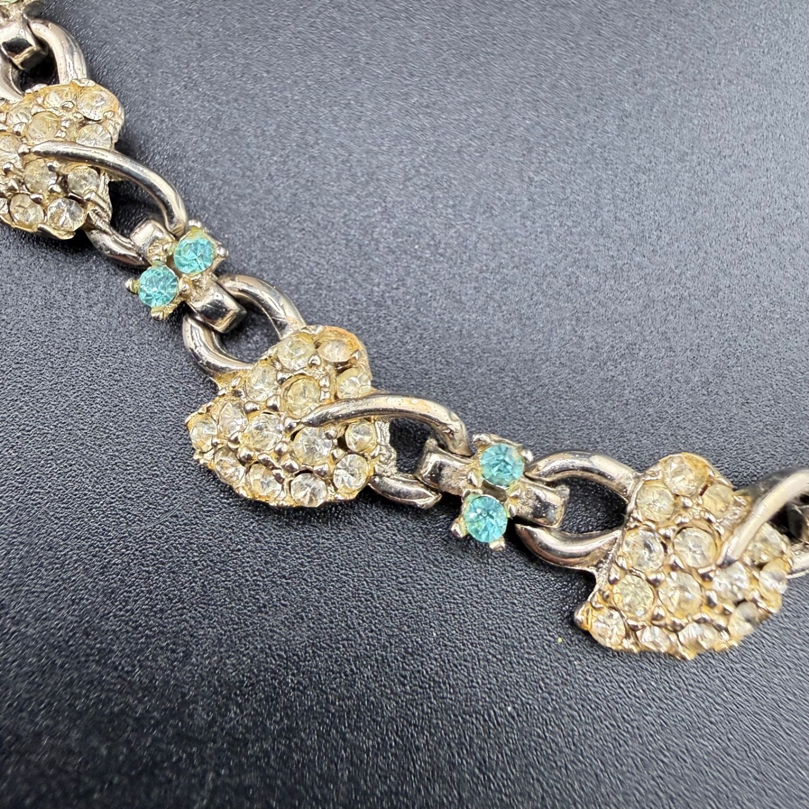 Vintage Rhinestone Necklace Silver Tone Leaf Grapes 15”