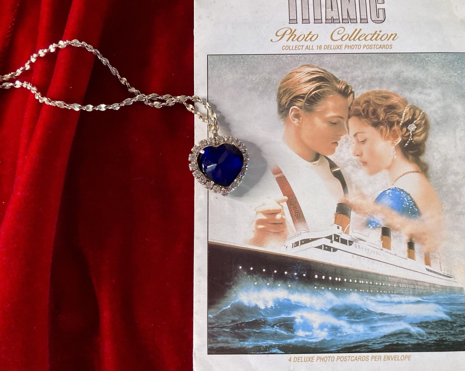 VTG Titanic Heart of the Ocean Blue Necklace_New Sealed Pack of FILM Postcards
