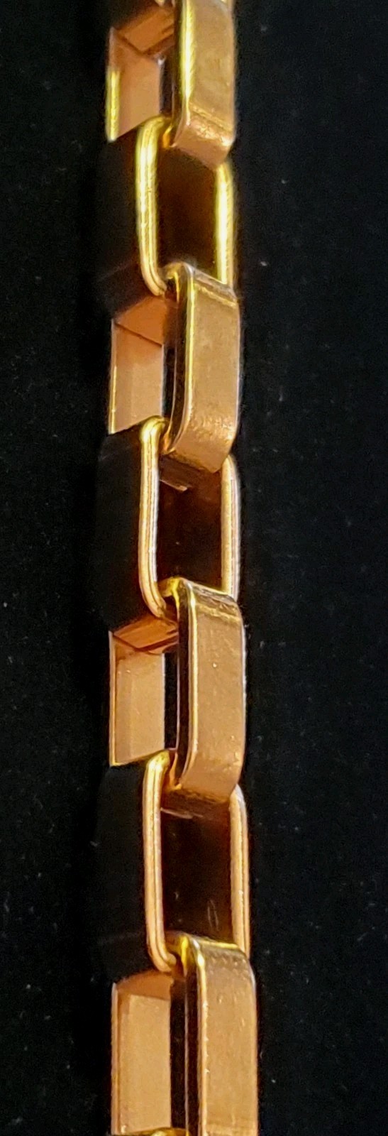 ANNE KLEIN Vtg Necklace, Gold Plated, Rectangular Links, Logo Toggle Closure
