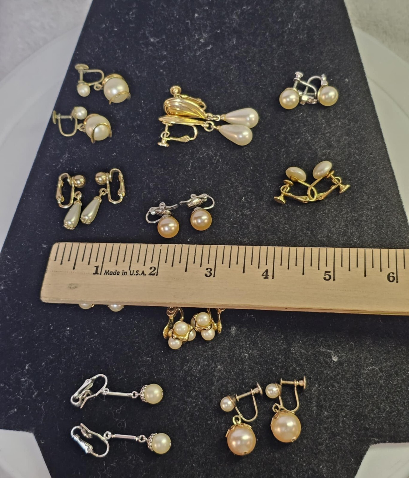 Lot of 11 Pairs- vtg Earrings w/ Faux Pearl costume jewelry Avon, Monet Mixed