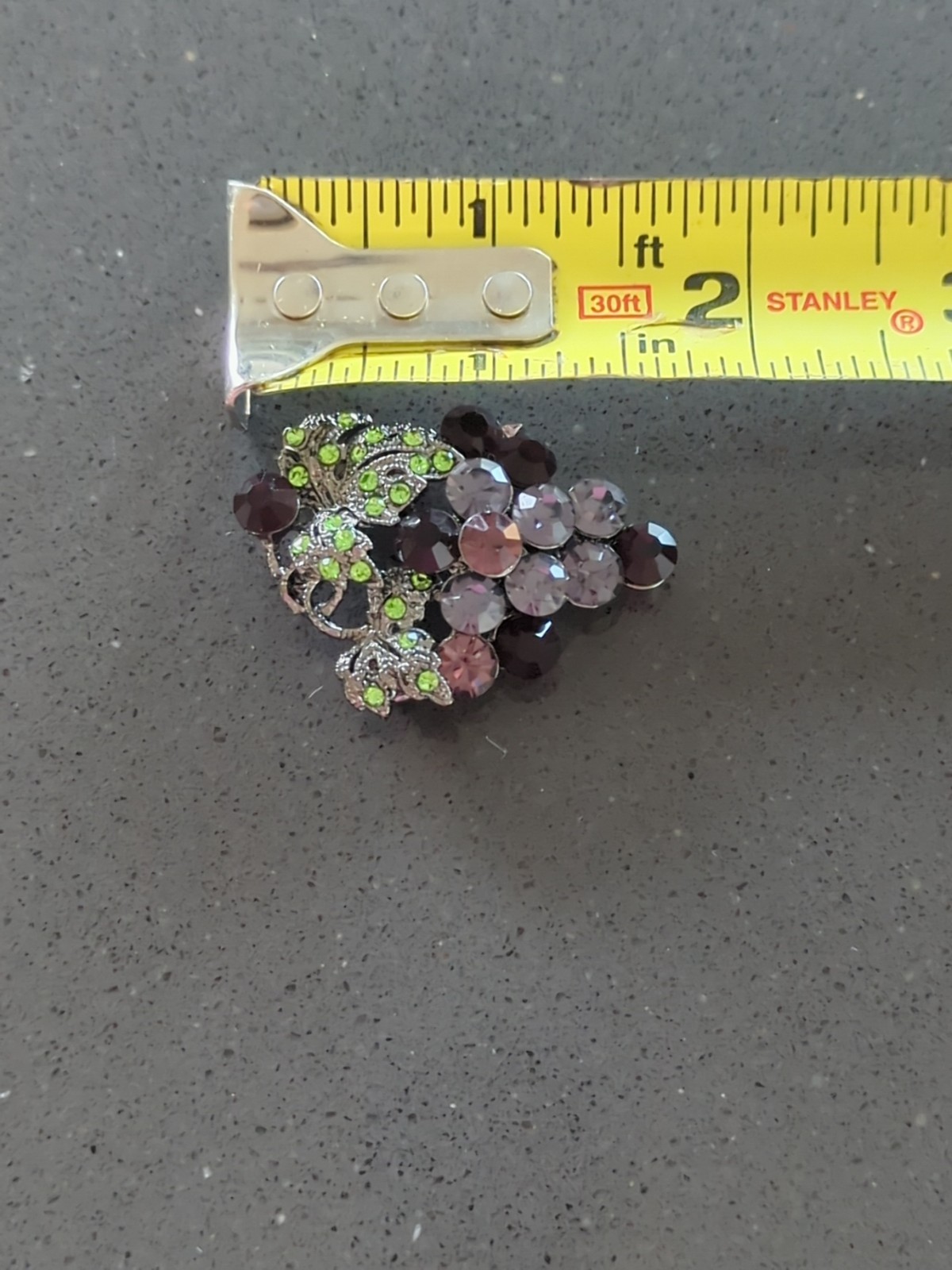 Vintage Purple & Green Rhinestones Bunch of Grapes Silver Tone Fruit Brooch G85