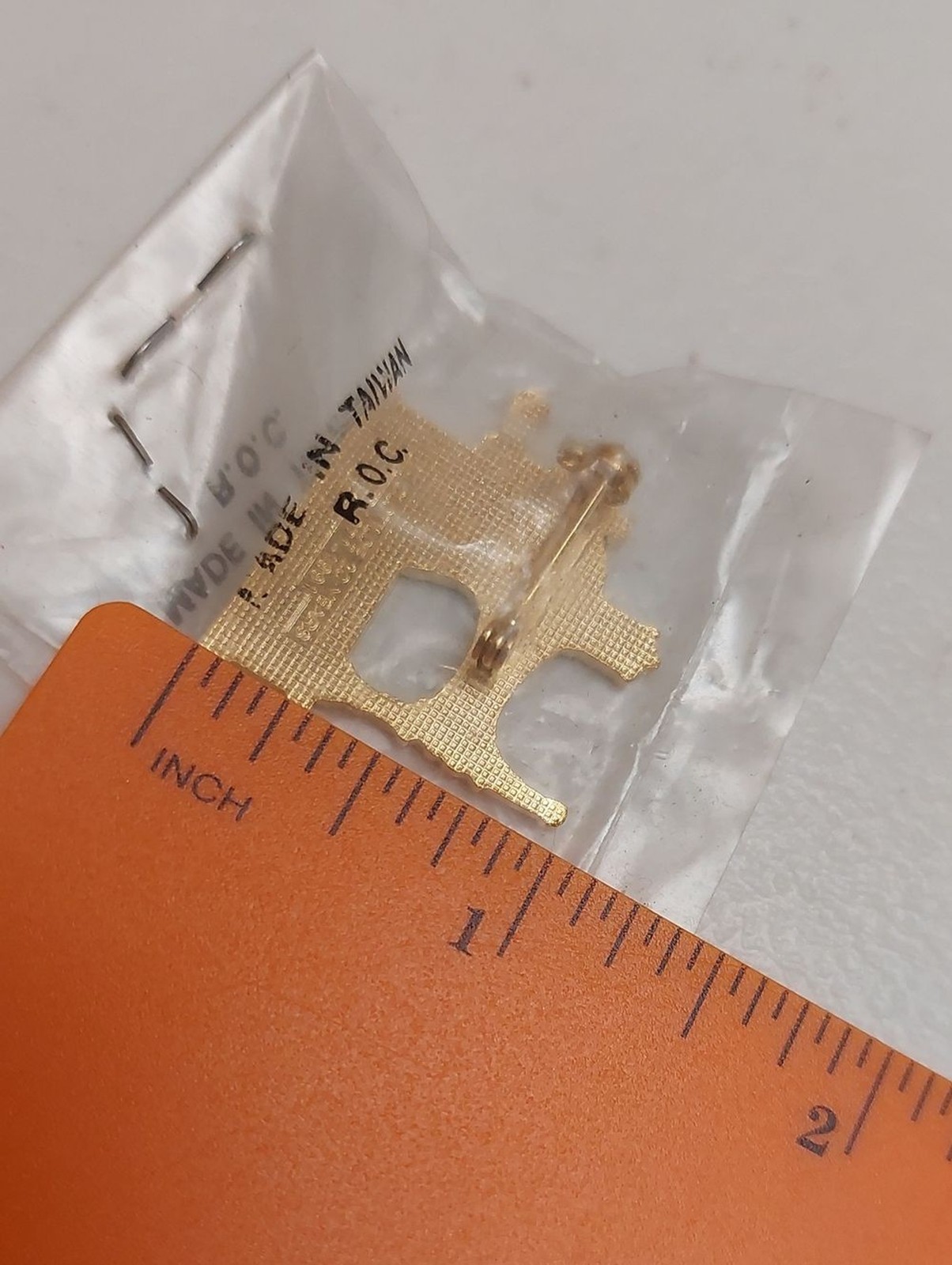 Vtg Collectible Clotilde 1971-1991 Sewing Machine 20 Years Comemorative Brooch
