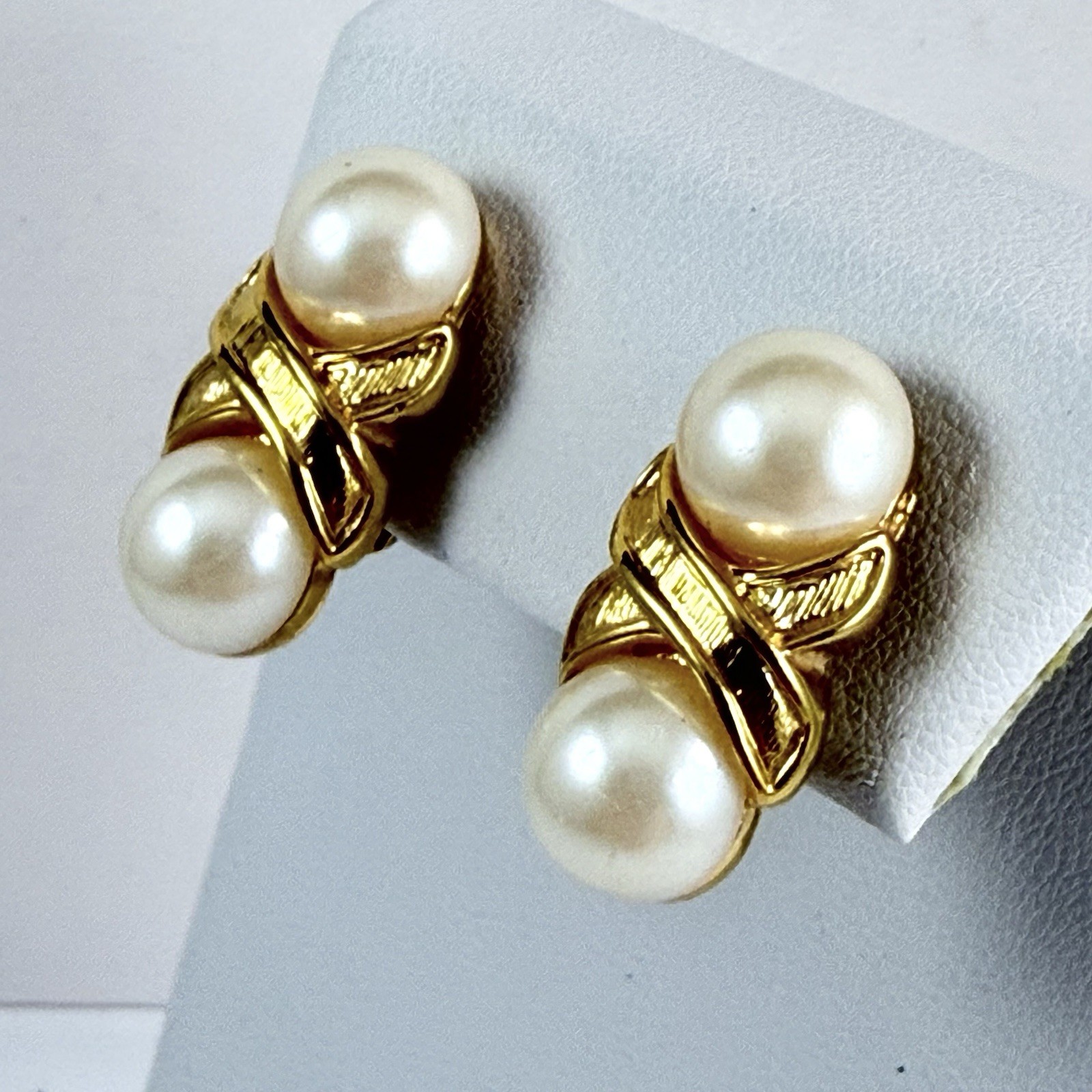 Vintage NAPIER Faux Pearl Gold Tone Adjustable Clip on Earrings