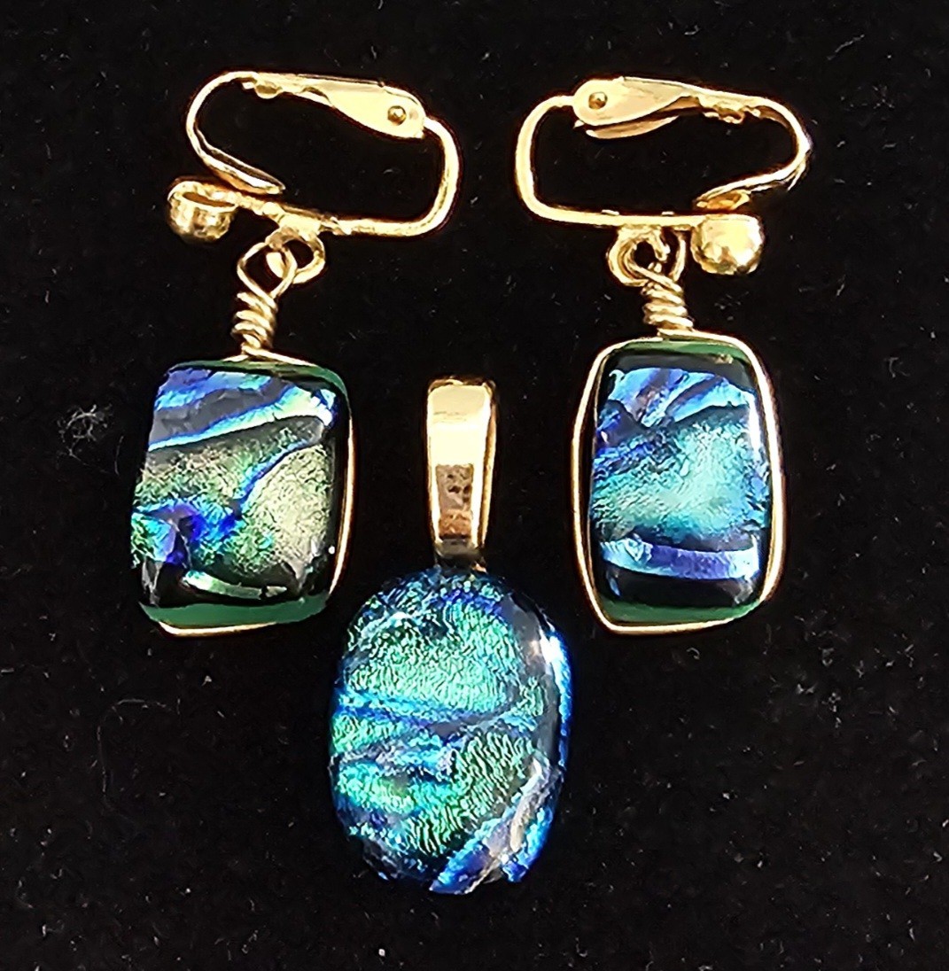 Blue Green Dichroic Glass Jewelry Set Pendant Clip Earrings Gold Tone Eclectic