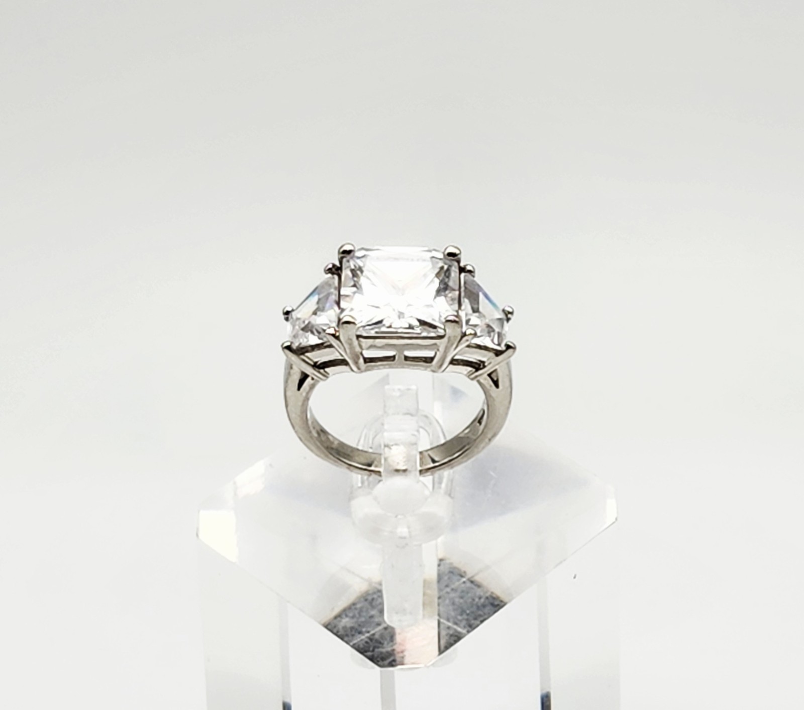 Vintage Sterling Silver Princess &Trillion Cut CZ Statment Ring Size 5