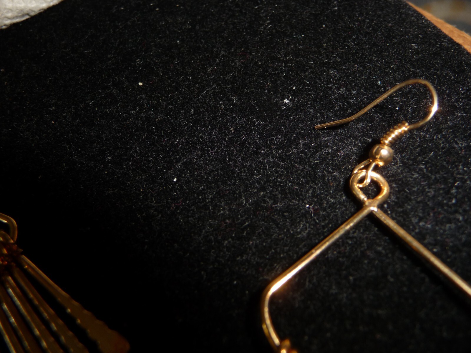 GOLD TONE HOOP W LONG W DANGLE SPARES 2 3/4” L PIERCED EARRINGS #25/19