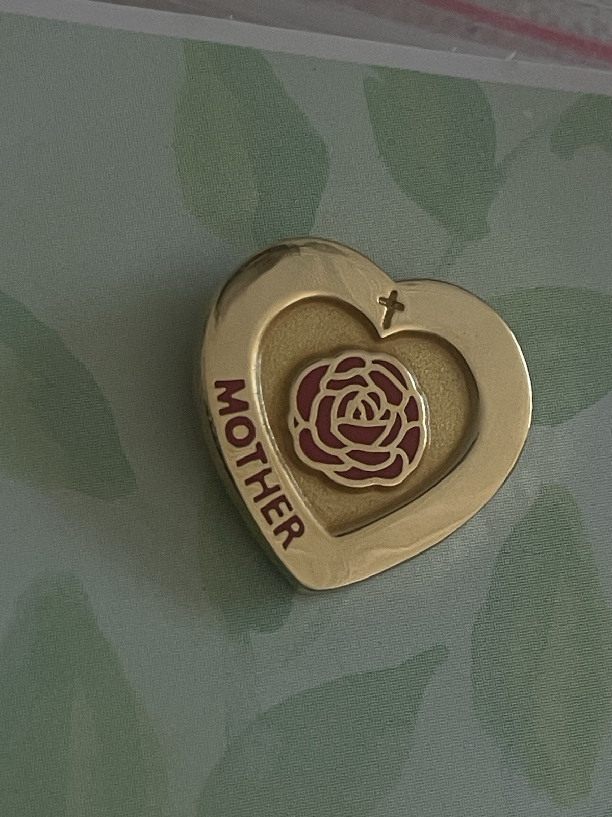 Mother’s Day Valley Casting Pin Brooch God Religious