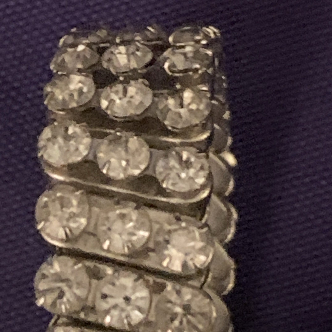 STUNNING VINTAGE HINGED, EXPANDING RHINESTONE BRACELET, MADE IN HONG KONG