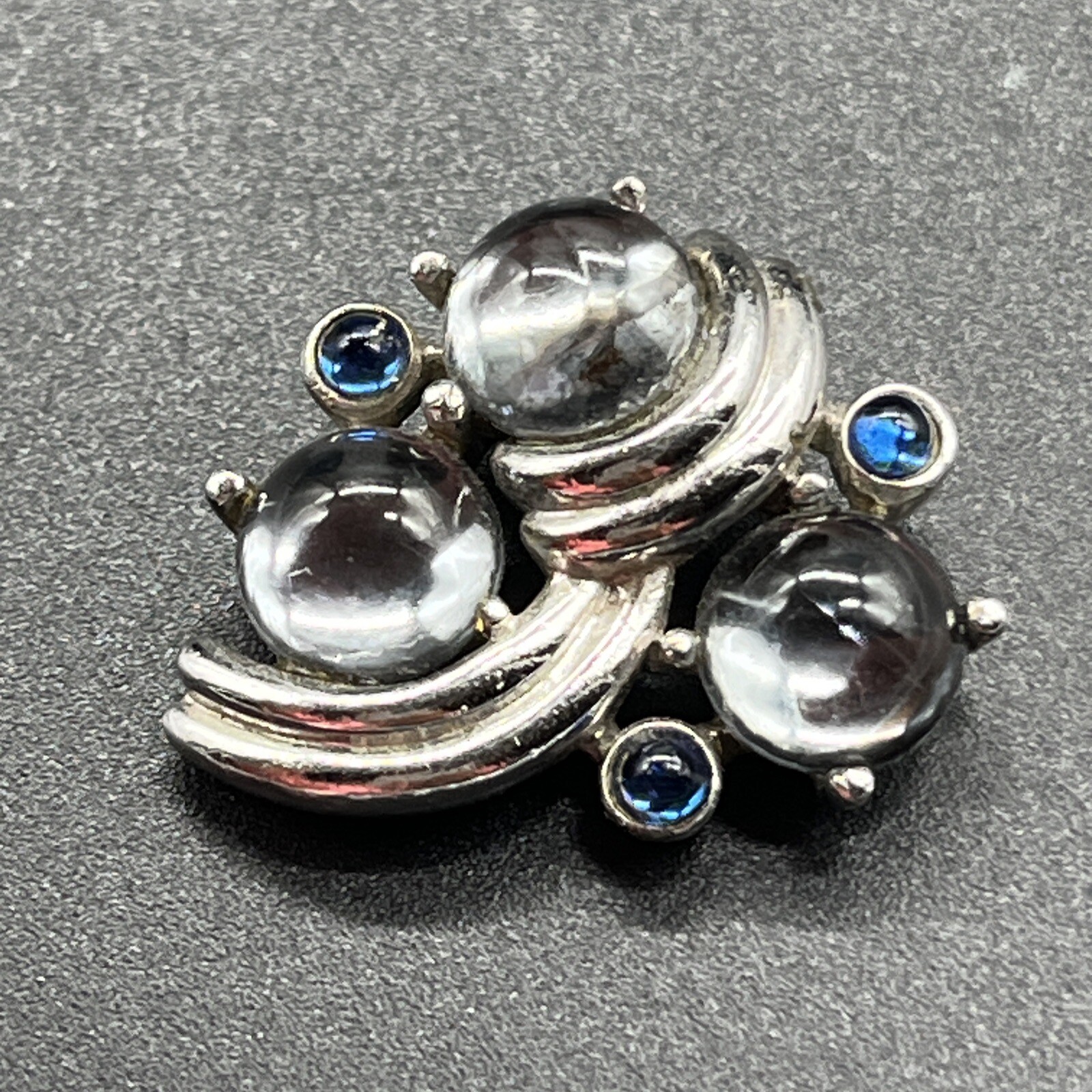 Vintage Gripoix Glass Clear & Blue Cabochon Silver Tone Pendant