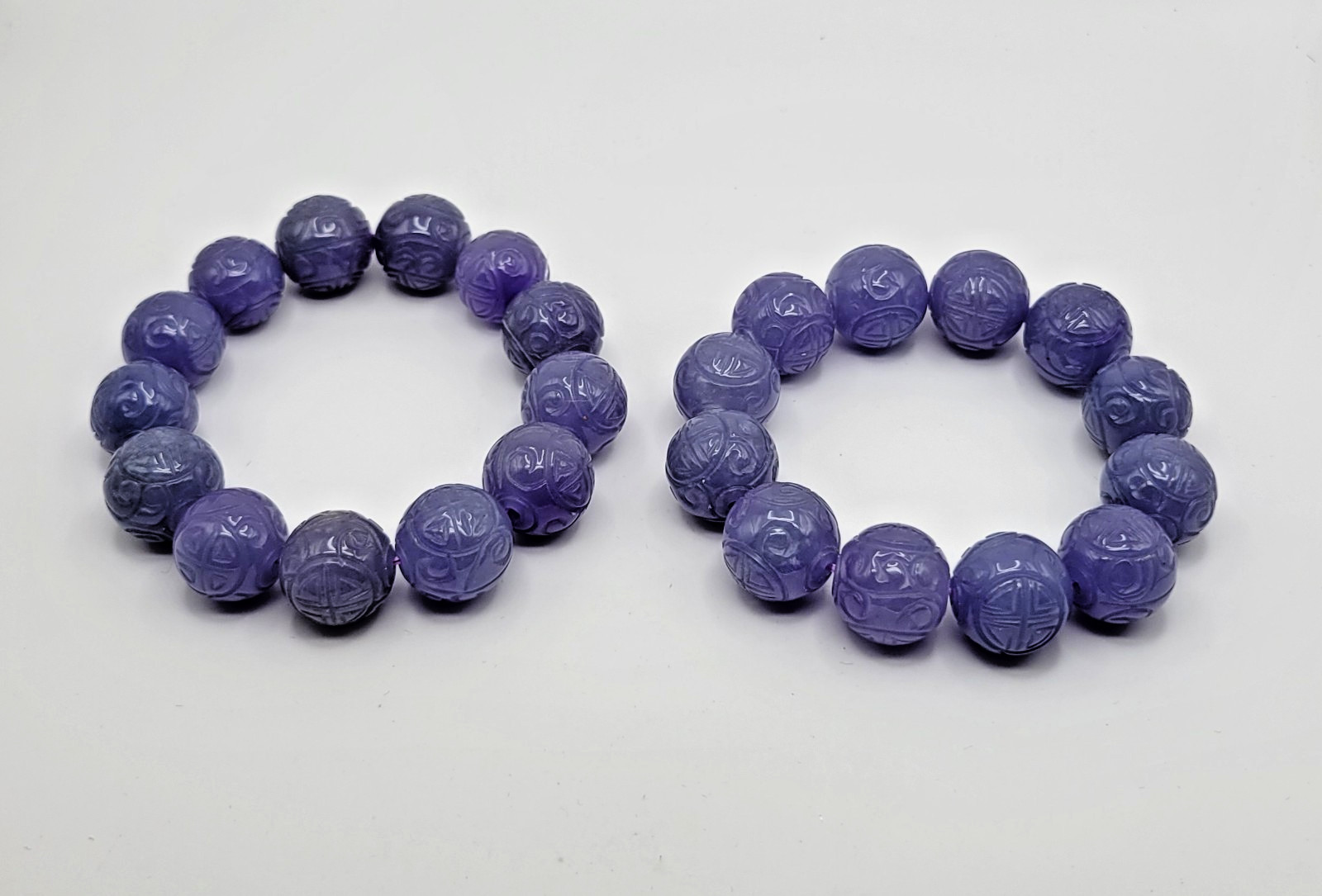 Vintage Estate Pair of Lavender Jade Carved Longevity Bead Bracelets 17.5mm 18mm