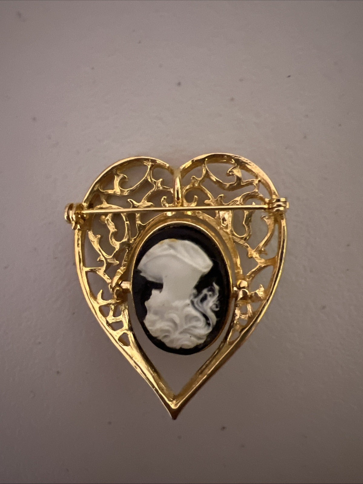 Reversible Brooch Or Pendant Faux Pearl or Cameo GoldTone Heart Shape 2″ X 1.5”