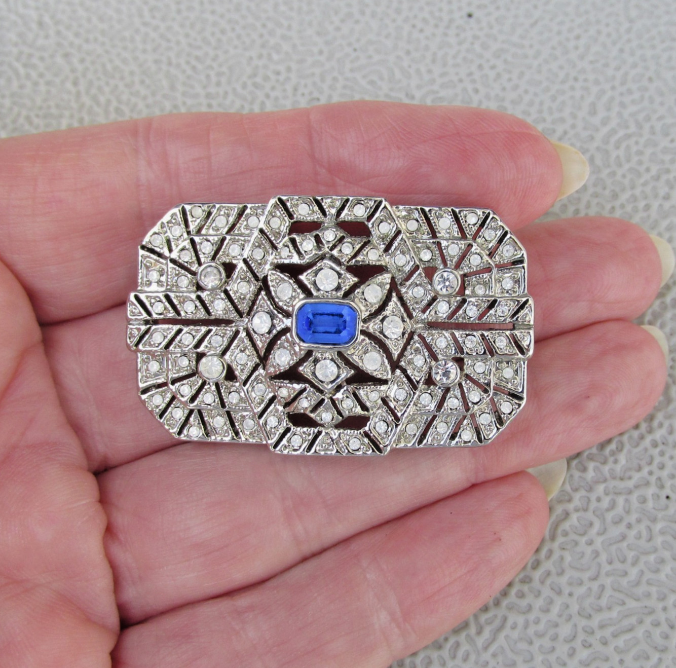 Vintage Art Deco Silver Tone Sapphire Blue & Crystal Rhinestone Brooch Pin