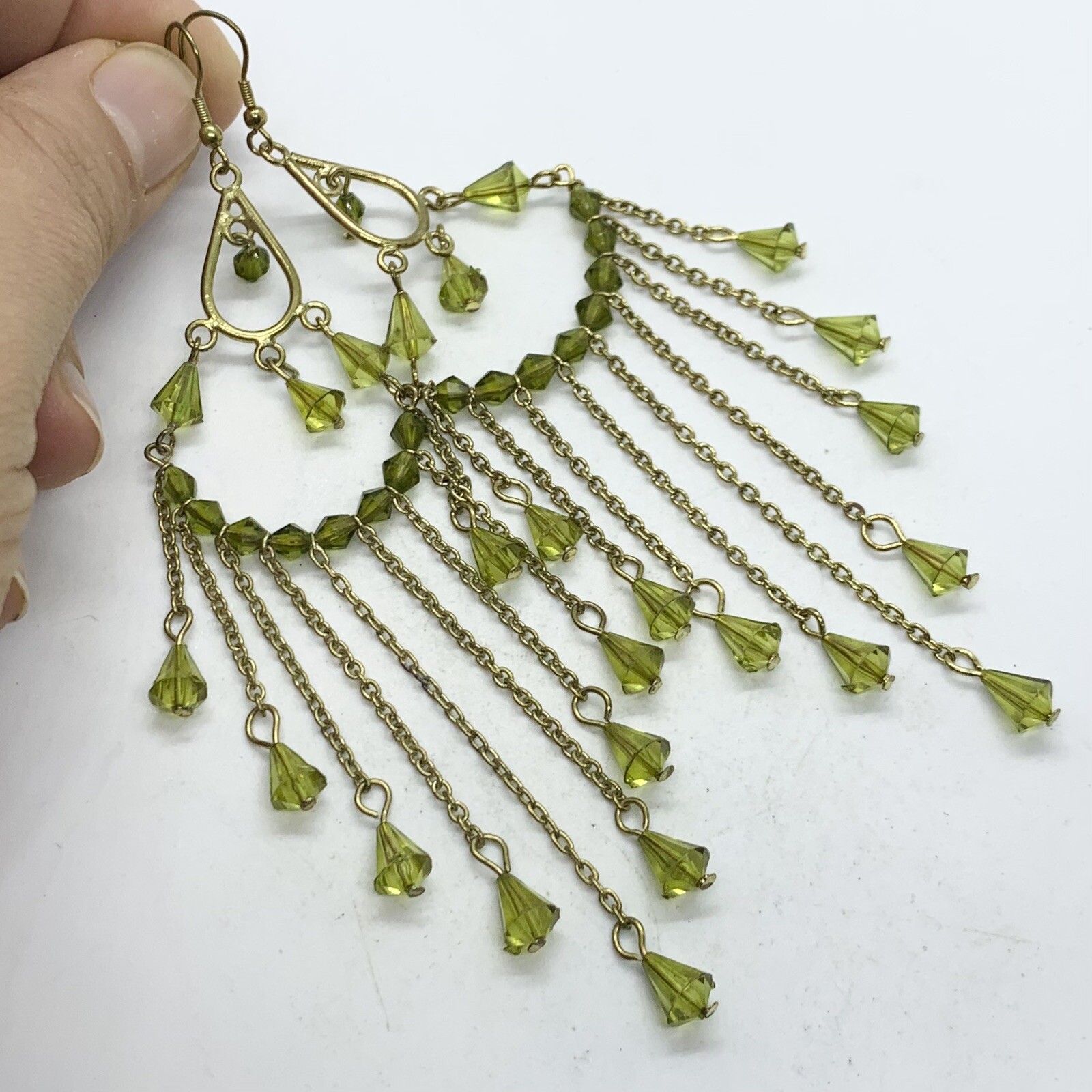 VTG OLIVE GREEN CRYSTAL ACRYLIC 5” DROP GOLD CHAIN NOUVEAU DANGLE EARRINGS HOOK