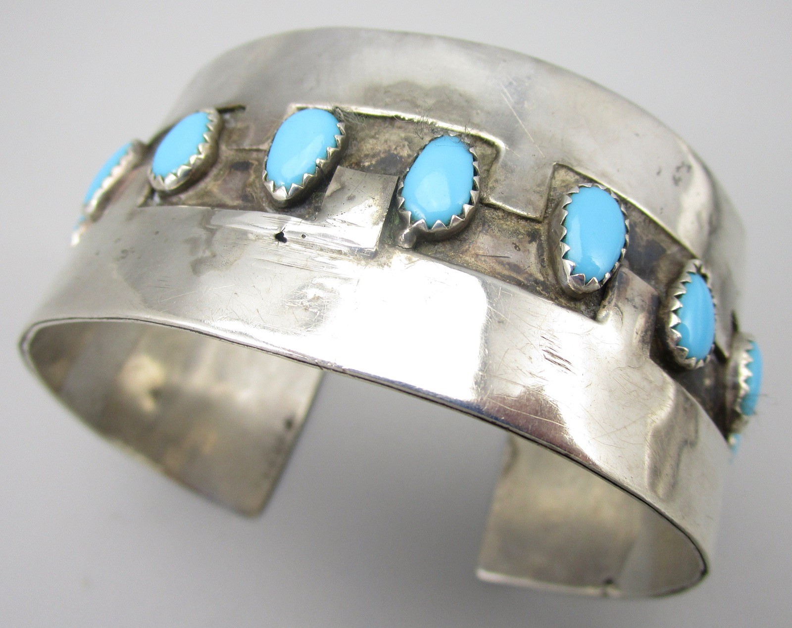 UNUSUAL VINTAGE NAVAJO STERLING SILVER TURQUOISE GEOMETRIC CUFF BRACELET 44G