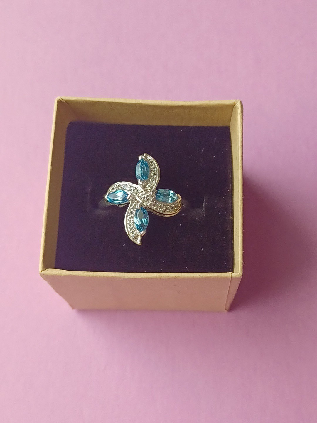 TGGC Sterling Silver Blue Topaz & White Spinel Flower Ring Size 7.75