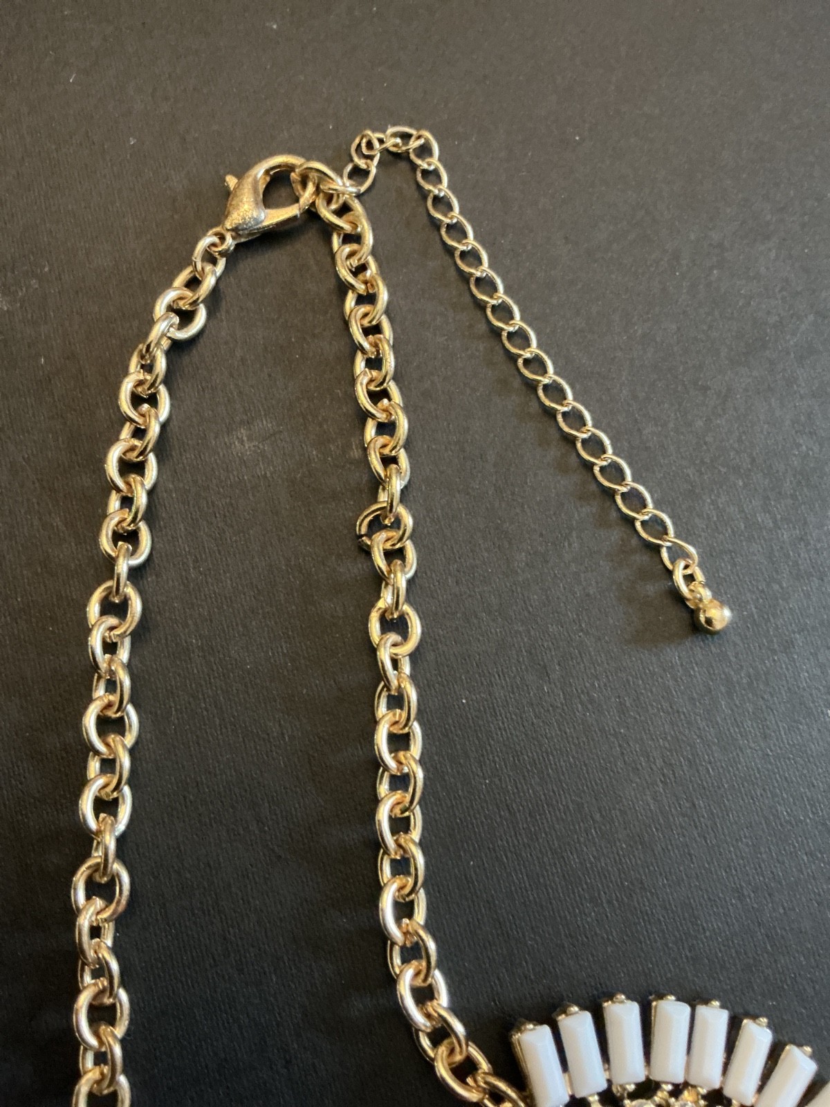 J. CREW IVORY COLOR FAN FLOWER NECKLACE WITH CRYSTALS AND GOLD TONE CHAIN 18”