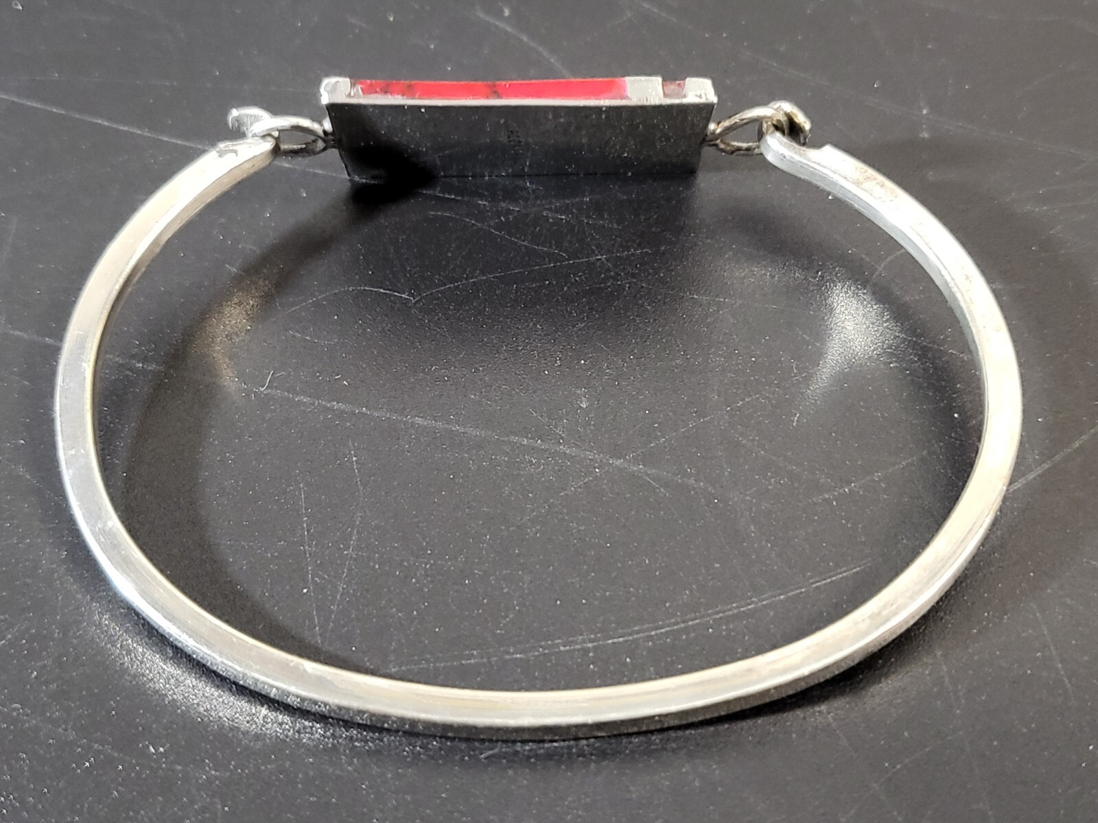 VINTAGE MEXICO ALPACA SILVER RED SPINEY OYSTER SHELL BRACELET