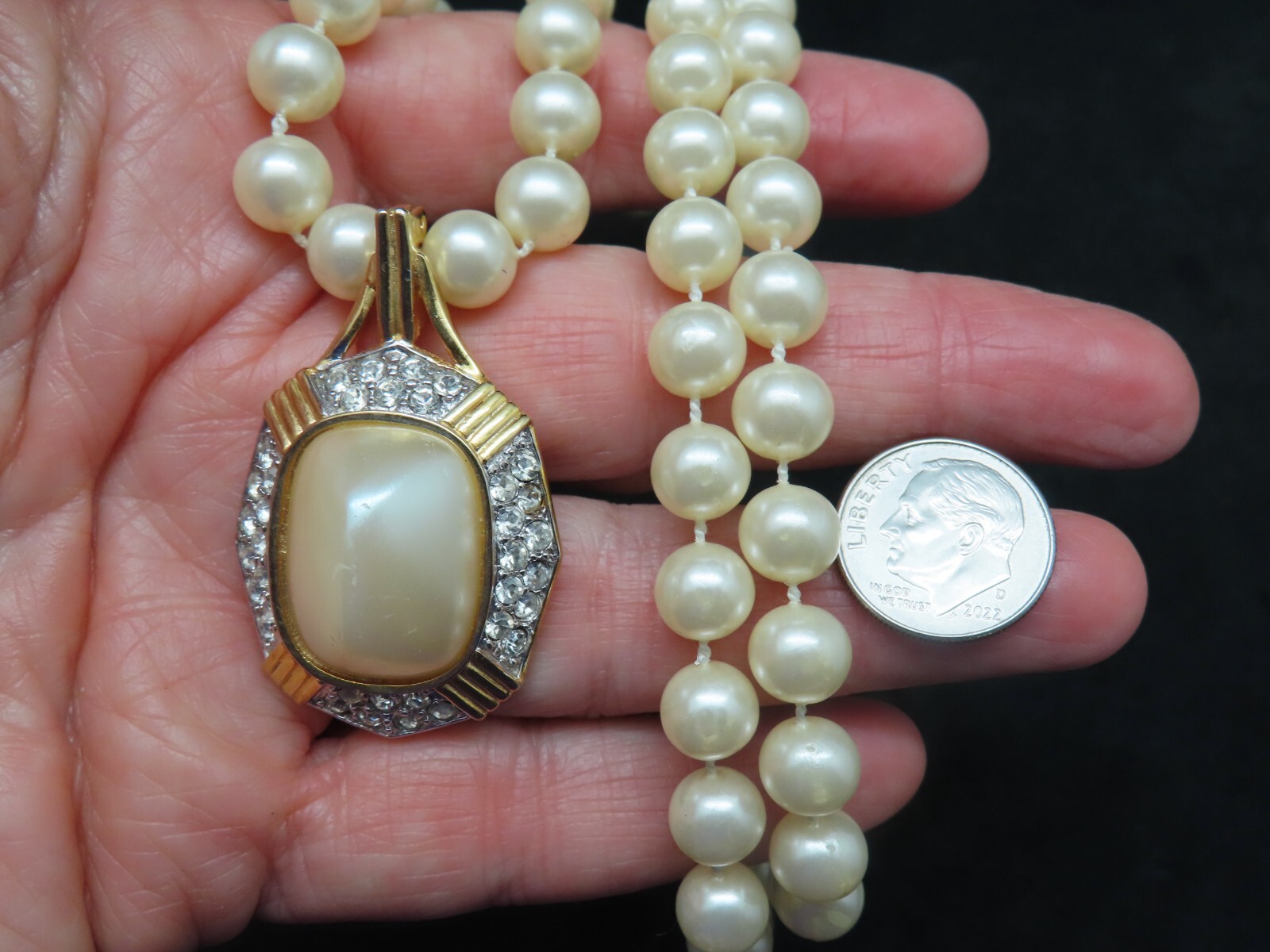 Vintage 1980’s Faux Pearl Necklace w/Faux Pearl & Rhinestone Slide
