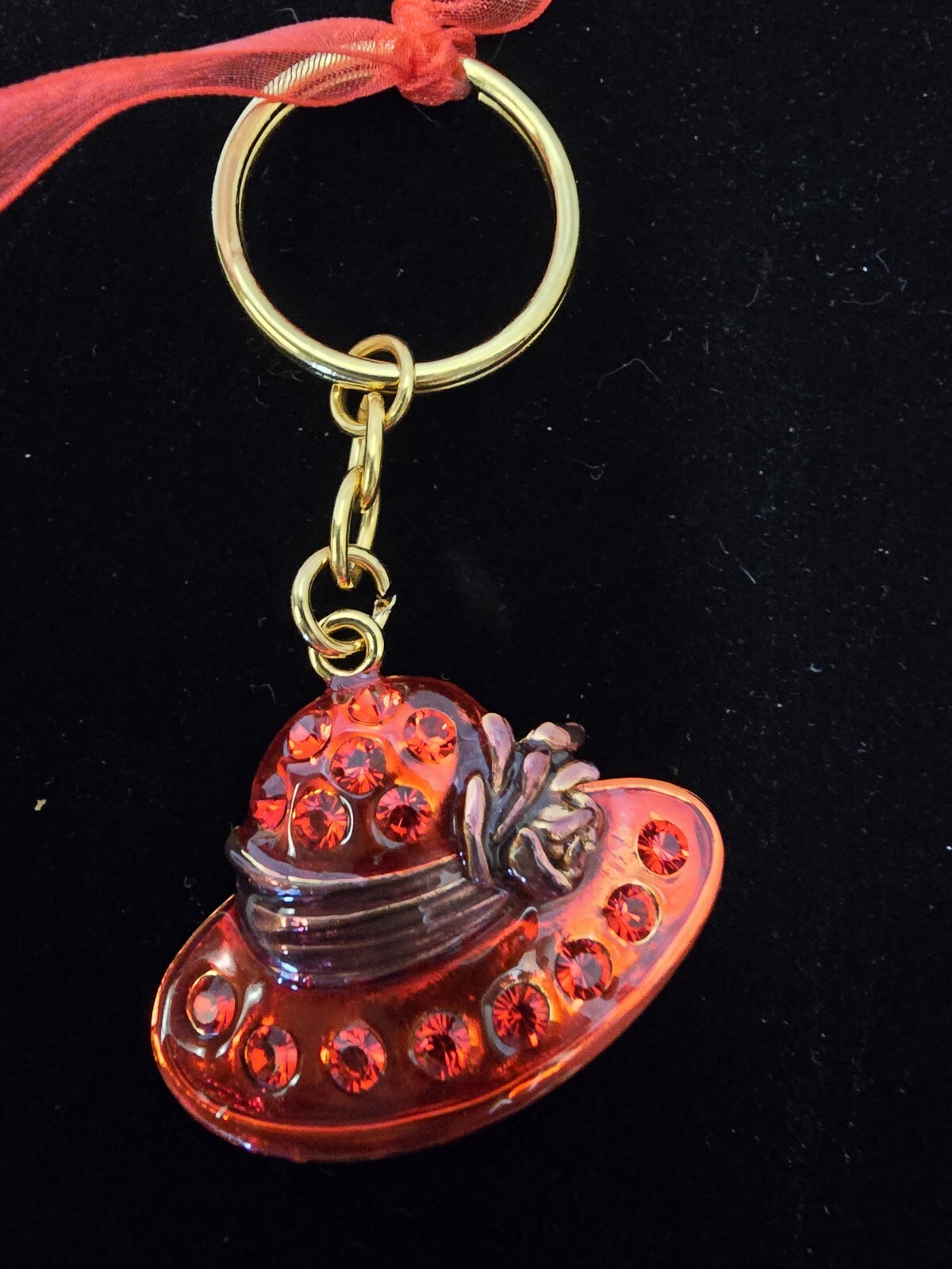 Red Hat society 3Pc Jewelry Key Chain 2 Pair Earrings Vintage