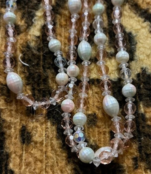 Vintage Judy Lee Pink/White Pastel Colors Long Necklace Statement Piece!