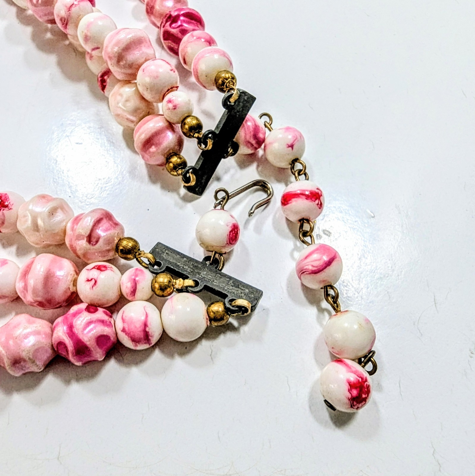Lucite Hand Painted Pink Beads 3 Strand Vintage Necklace Japan 15-17″