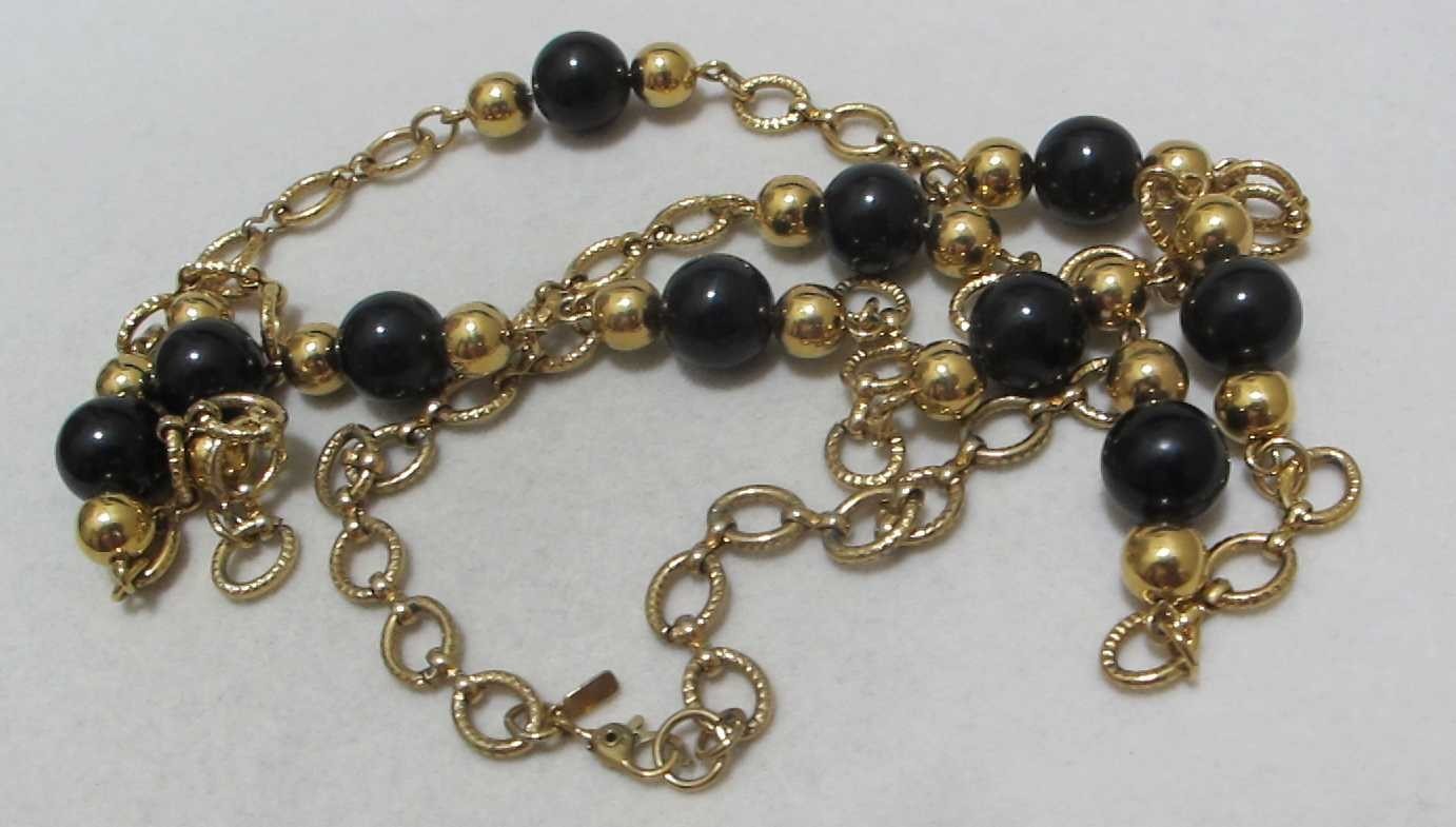 Vintage MONET Gold Tone Oval Links Black Bead Sister Clasp 34” Station Necklace