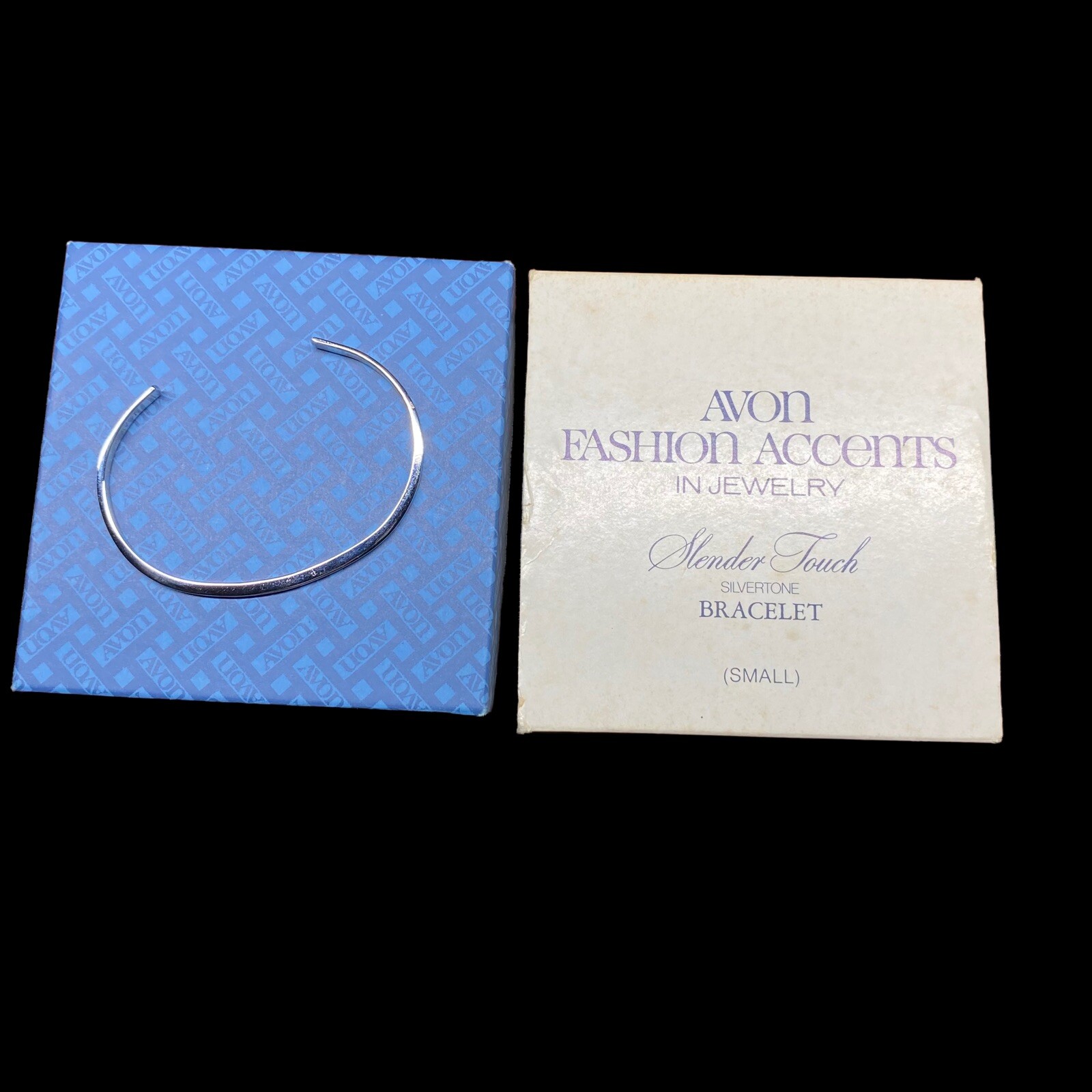 Vintage 1978 Avon Slender Touch Silvertone Minimalist Cuff Bracelet Small w Box