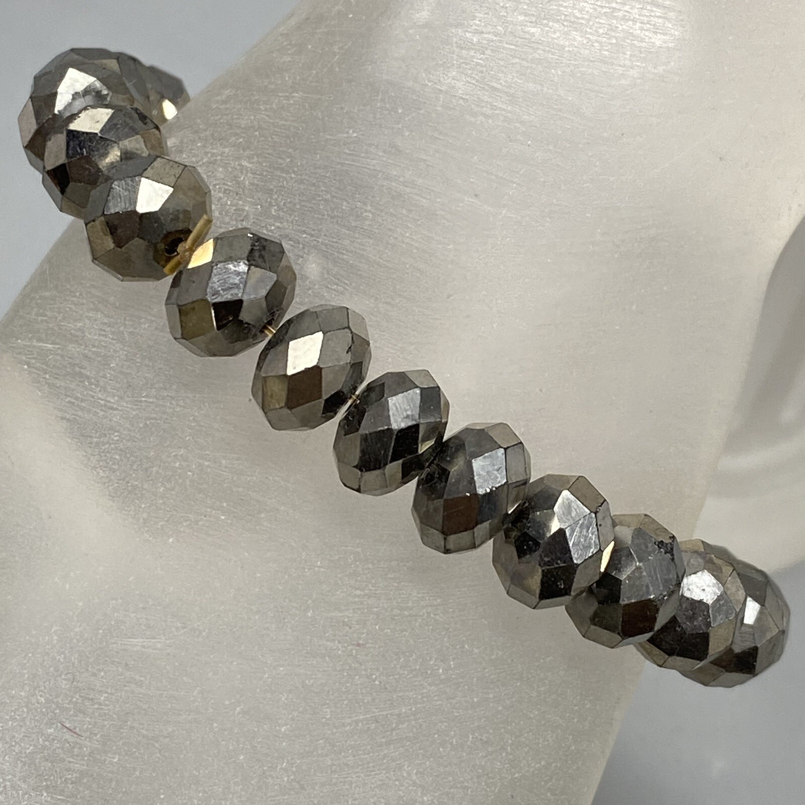Stretch Bead Bracelet Gray Silver Glass Faceted Fire Polished Iridescent 6.5″