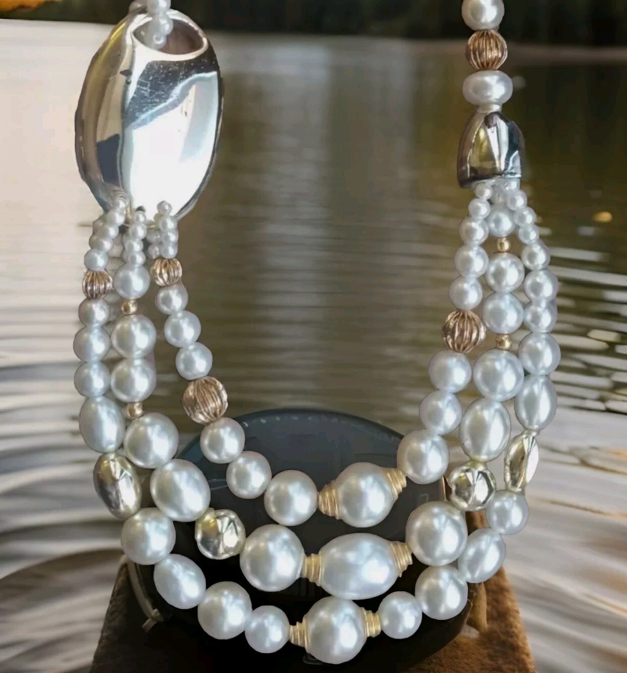 Gold Tone Metal & Faux Pearl Bib Necklace 16-20″ Unbranded See Description Below