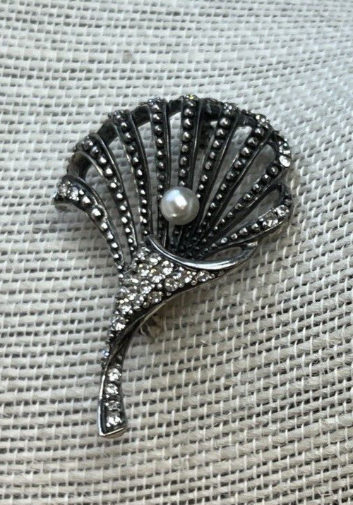 Floral 925 Sterling Silver & Clear Rhinestones Brooch Pin With Single Pearl