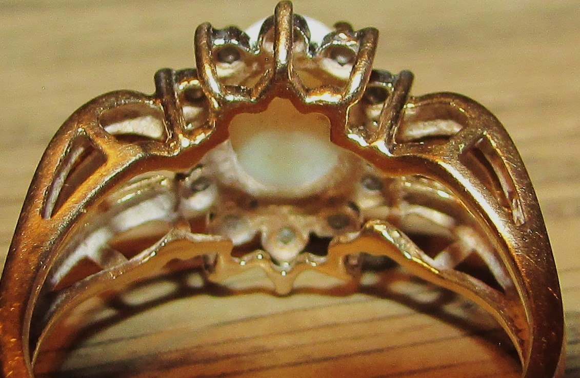 VINTAGE 14K GOLD, OPAL, & DIAMOND CLUSTER RING, 2.7 grams, SIZE 5, SIGNED BJ